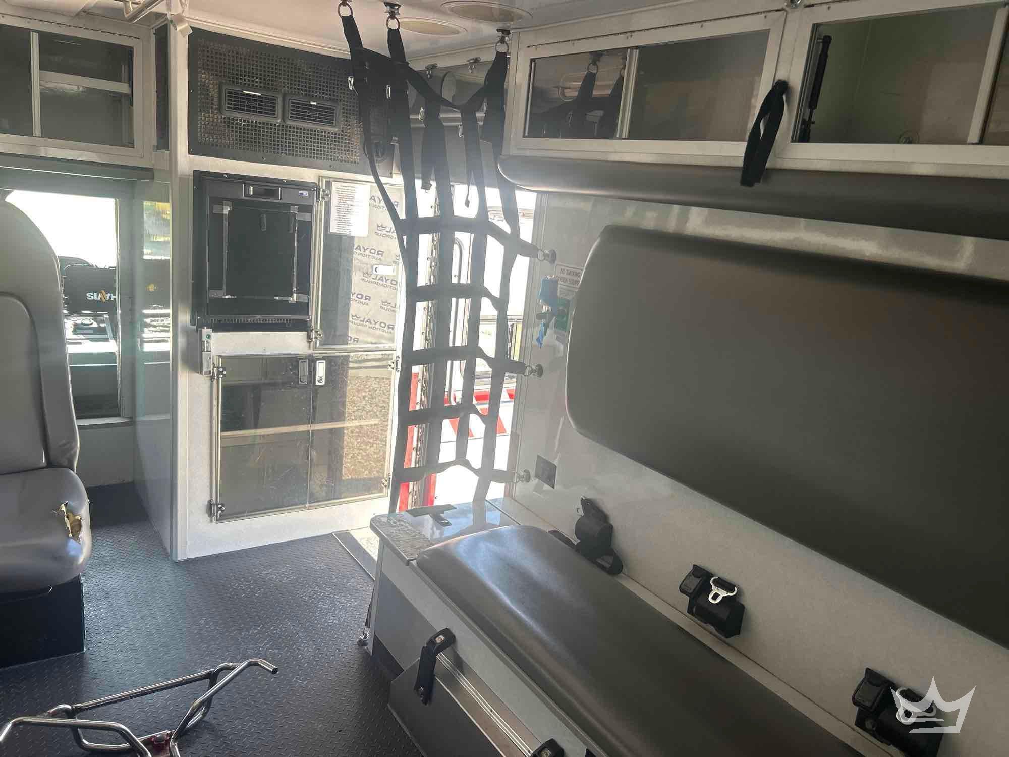 2016 Freightliner M2 106