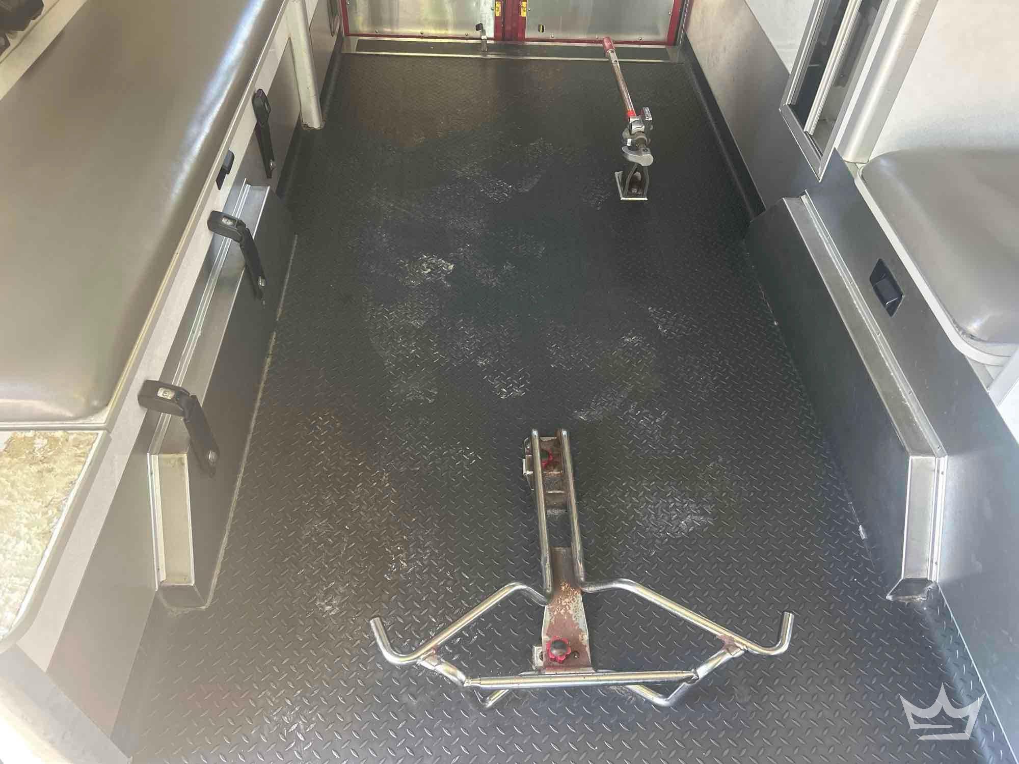 2016 Freightliner M2 106