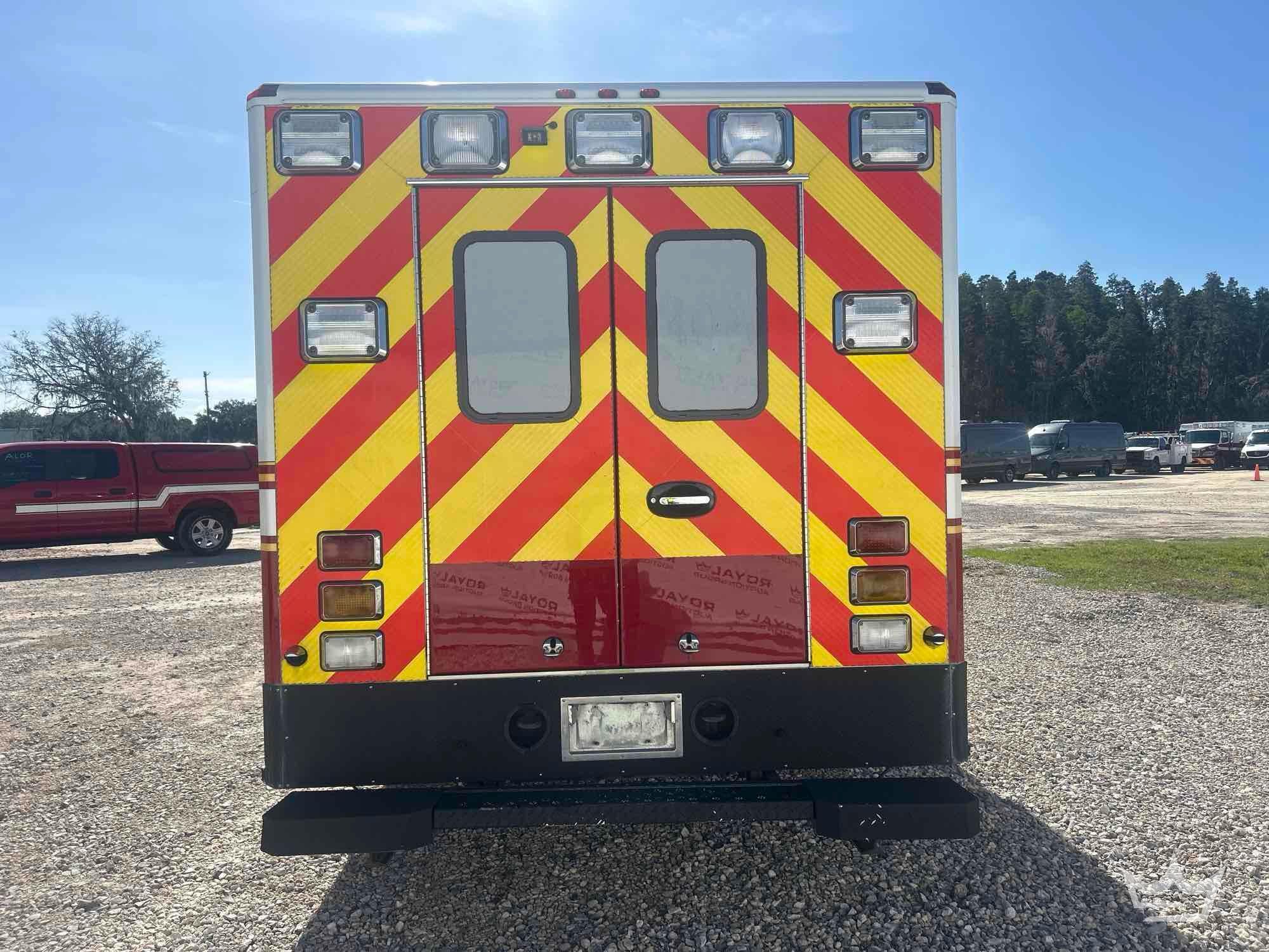 2016 Freightliner M2 106