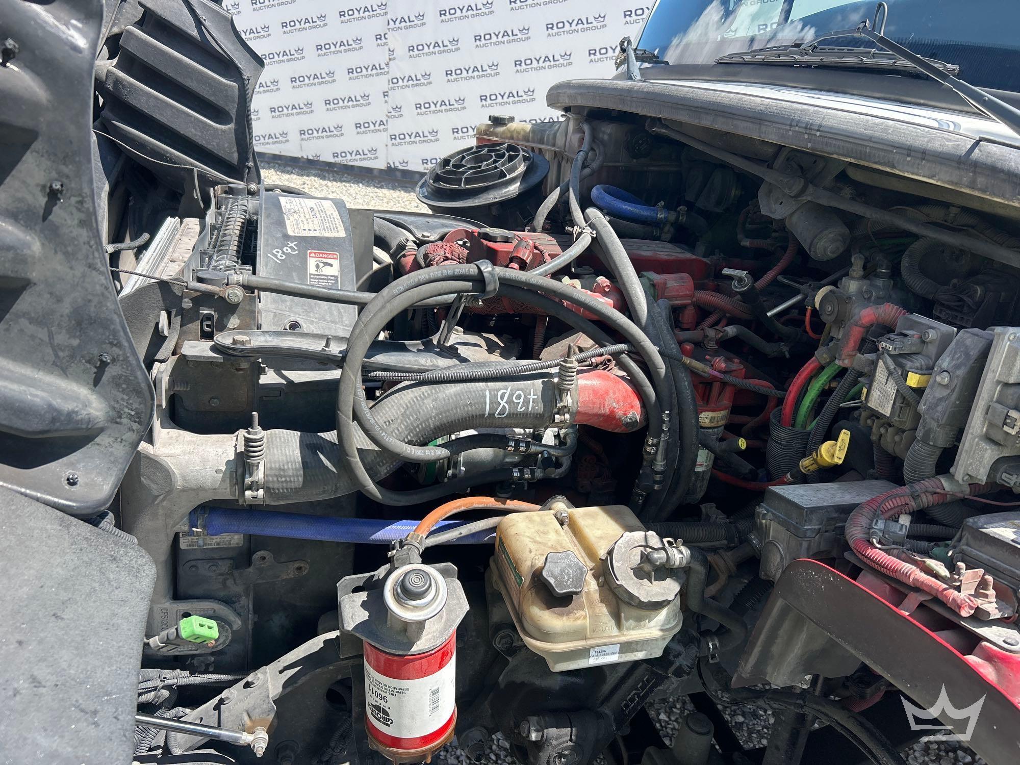 2015 Freightliner M2 106