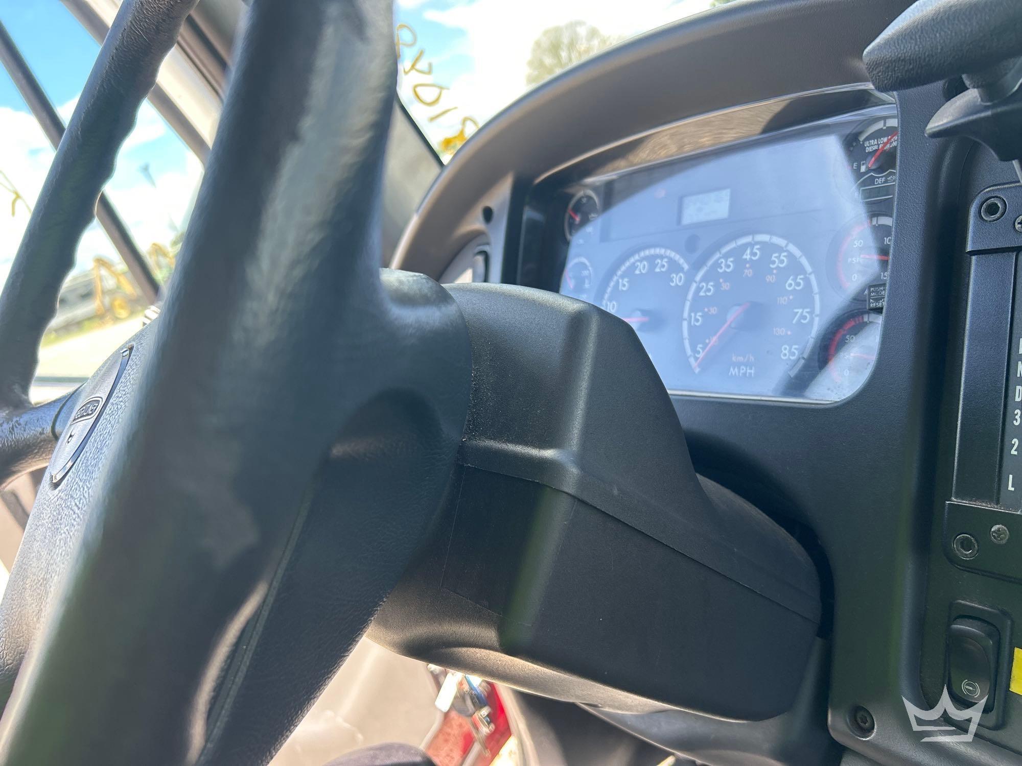2015 Freightliner M2 106
