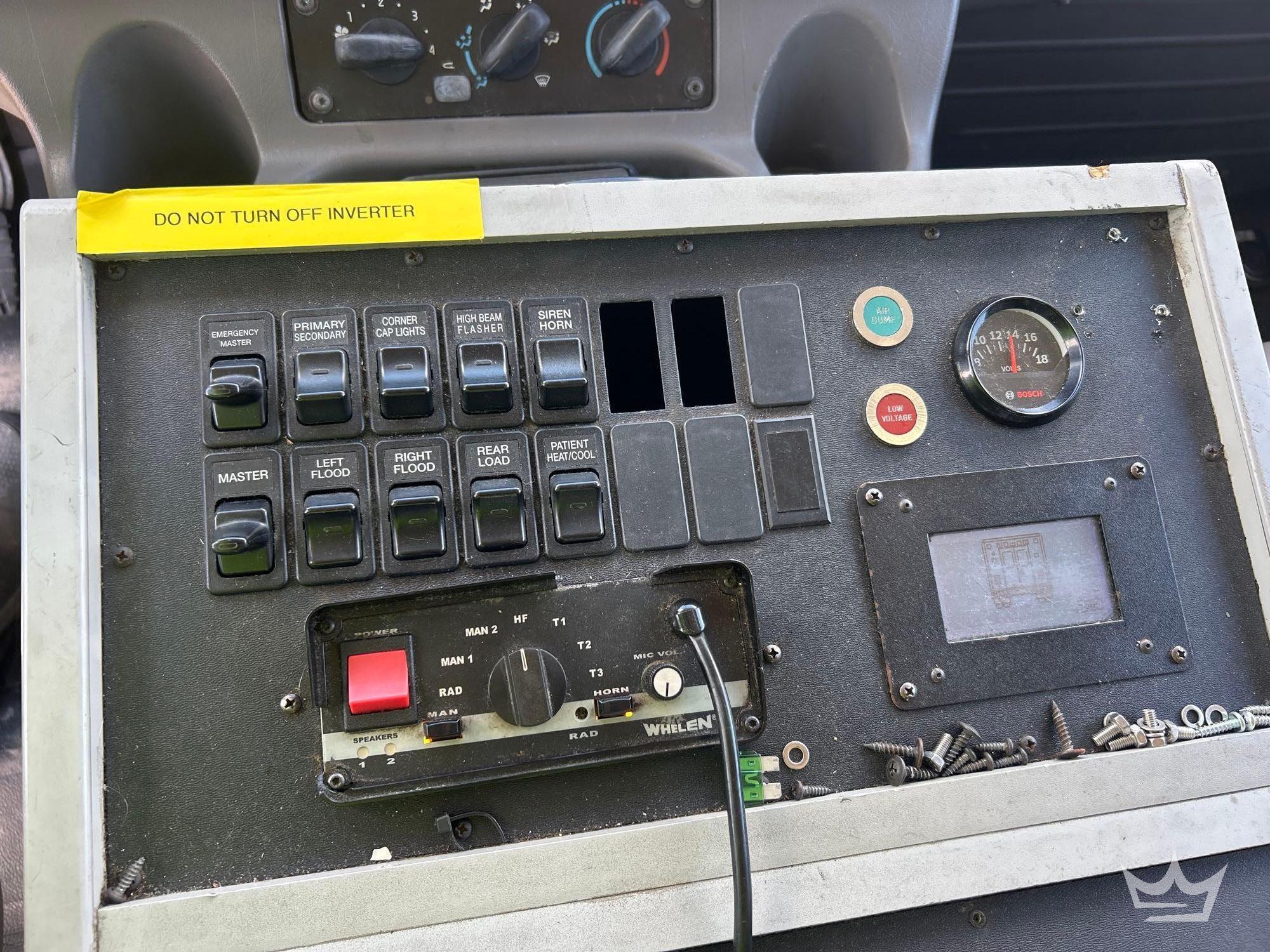 2015 Freightliner M2 106