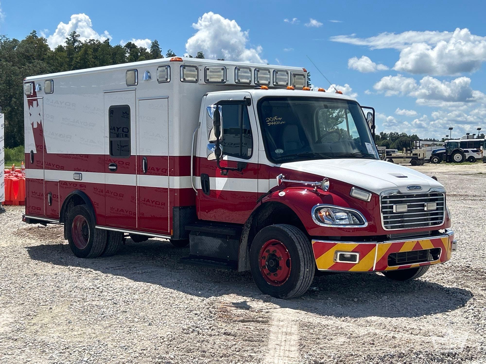 2015 Freightliner M2 106