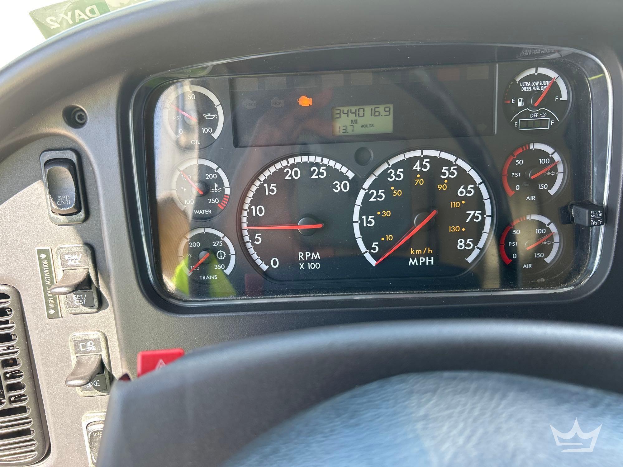 2015 Freightliner M2 106