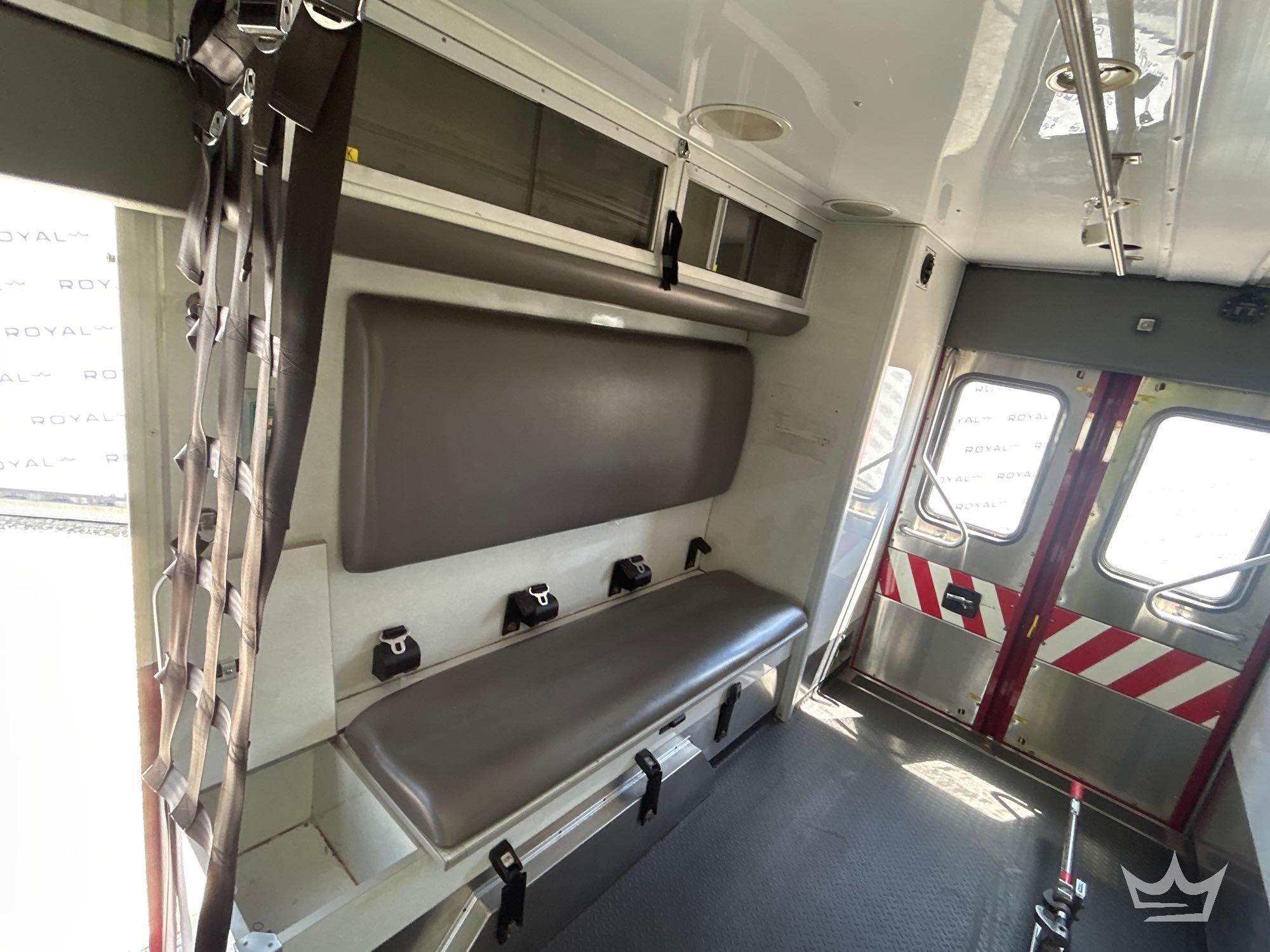 2015 Freightliner M2 106
