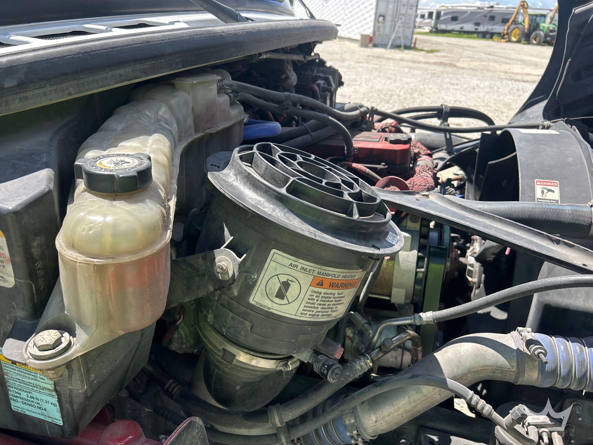 2015 Freightliner M2 106