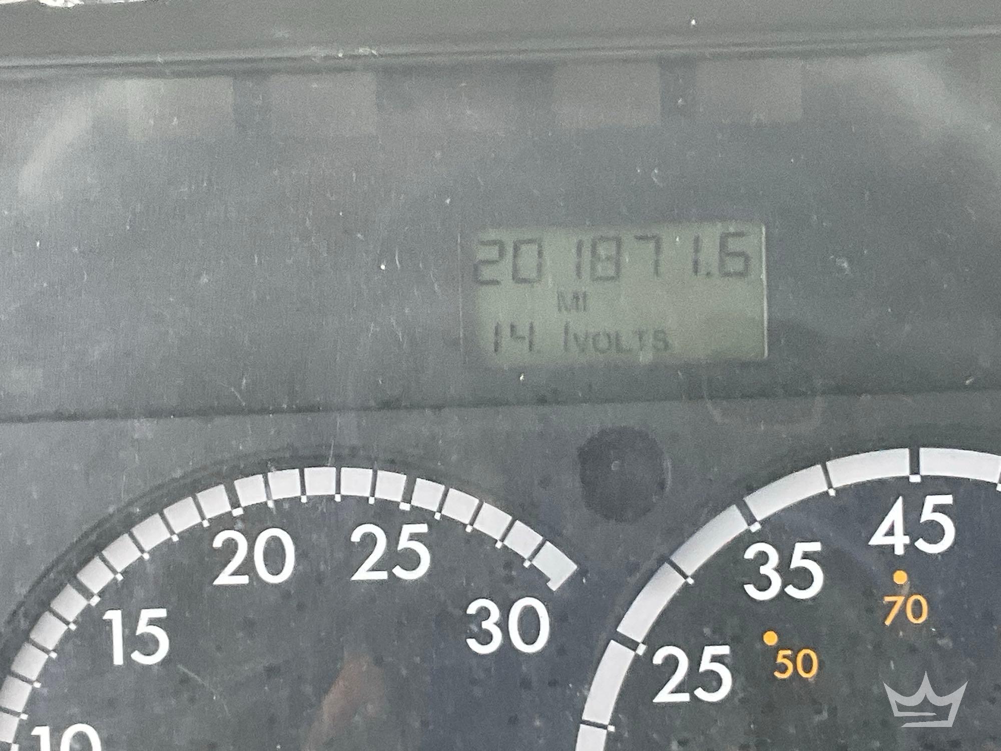 2003 Freightliner M2 106