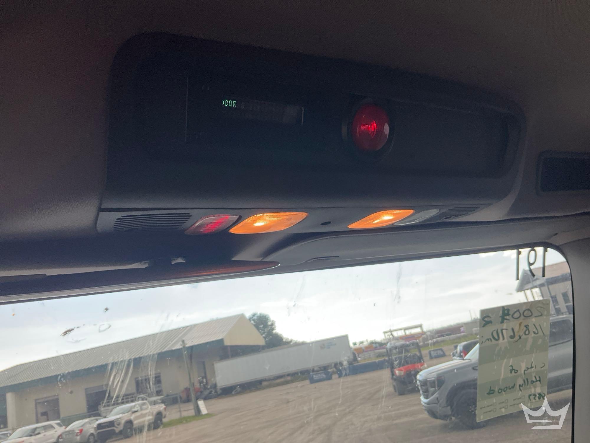 2004 Freightliner M2 106