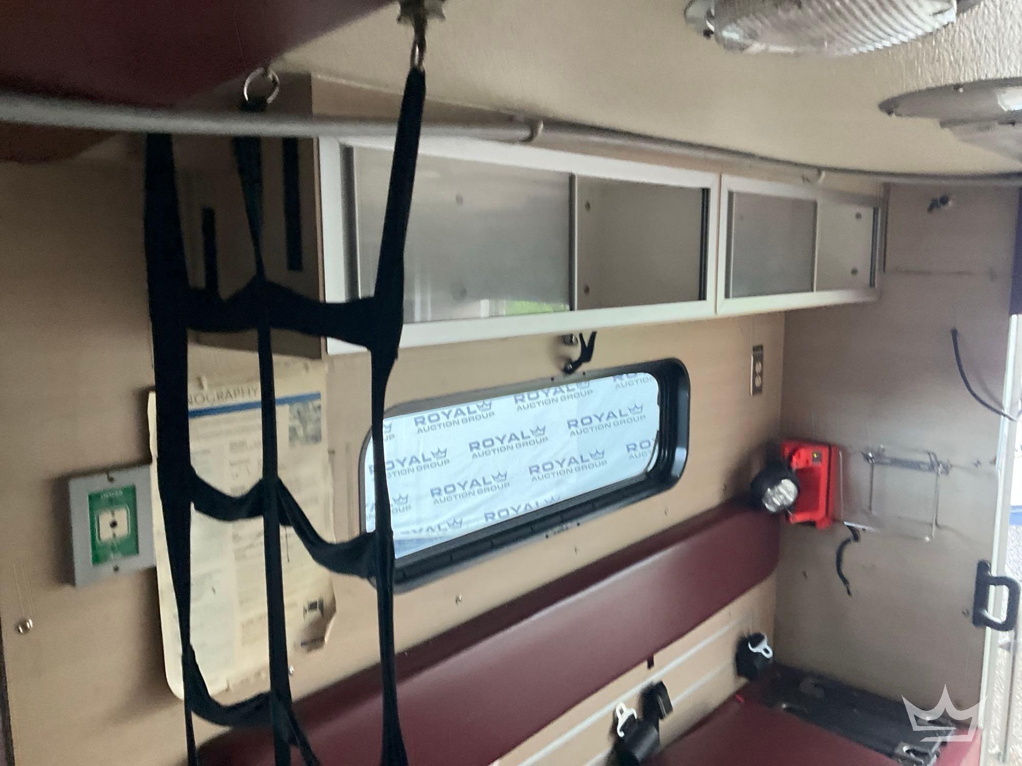 2004 Freightliner M2 106
