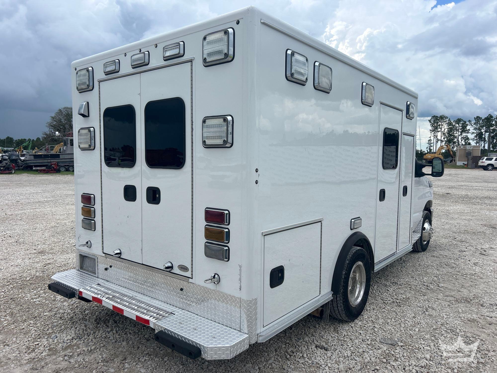 2018 Ford E350