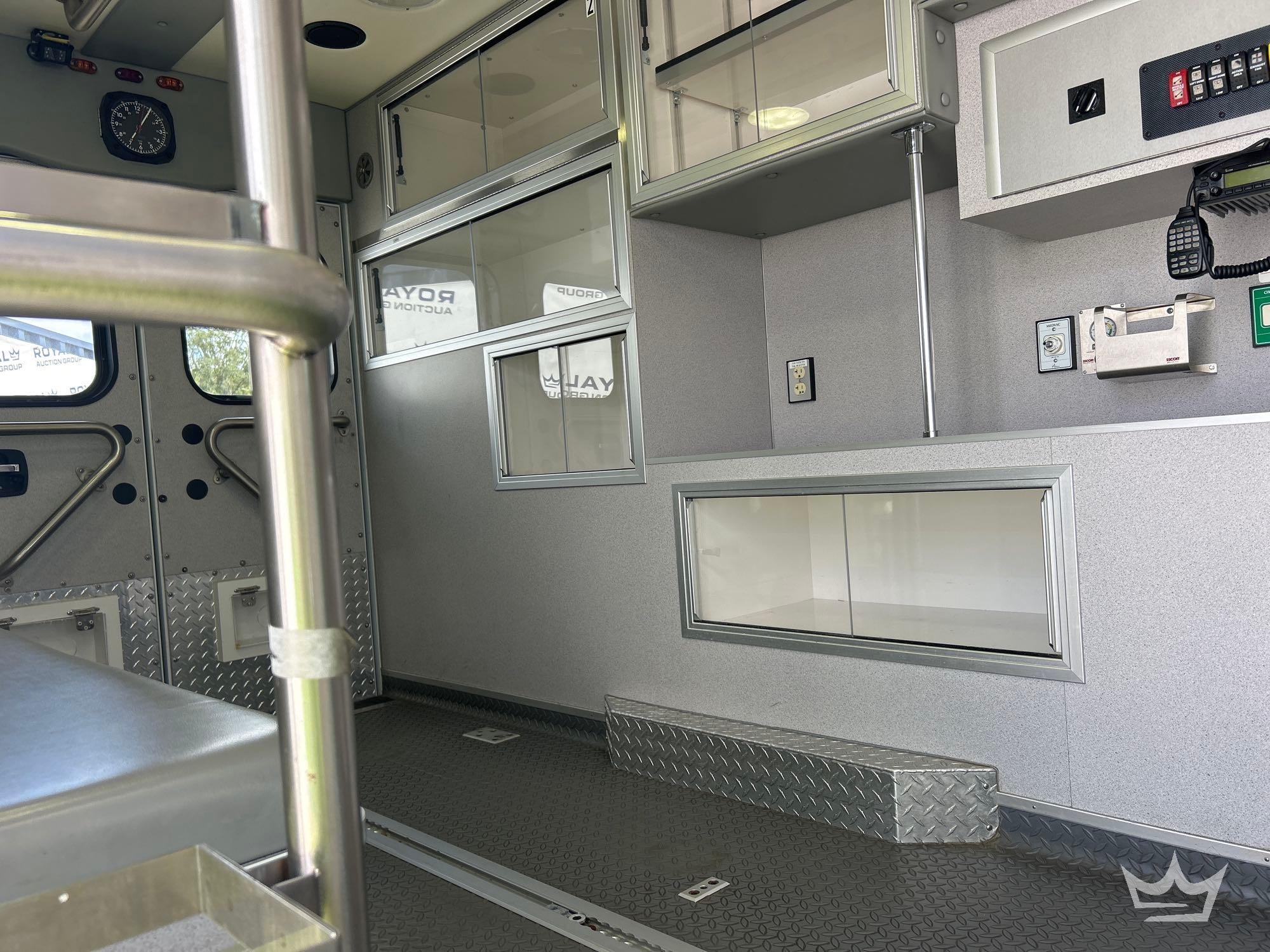 2015 Mercedes-Benz 3500