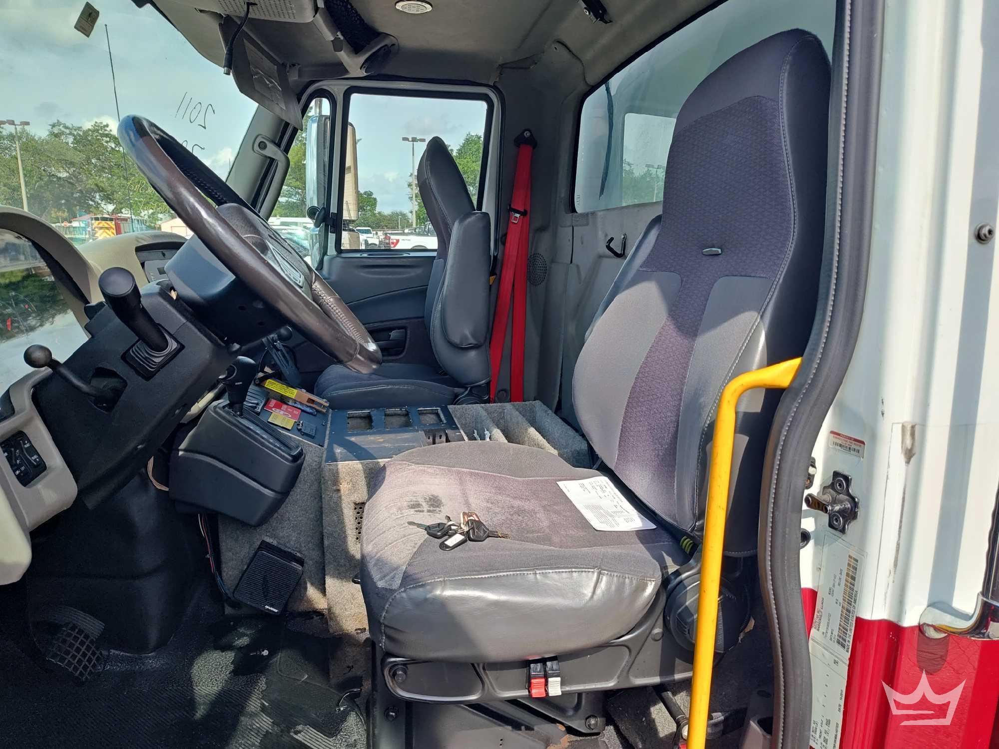 2011 International DURASTAR 4300