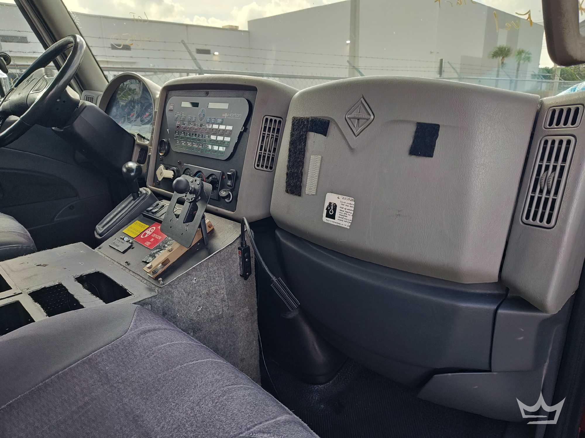2011 International DURASTAR 4300