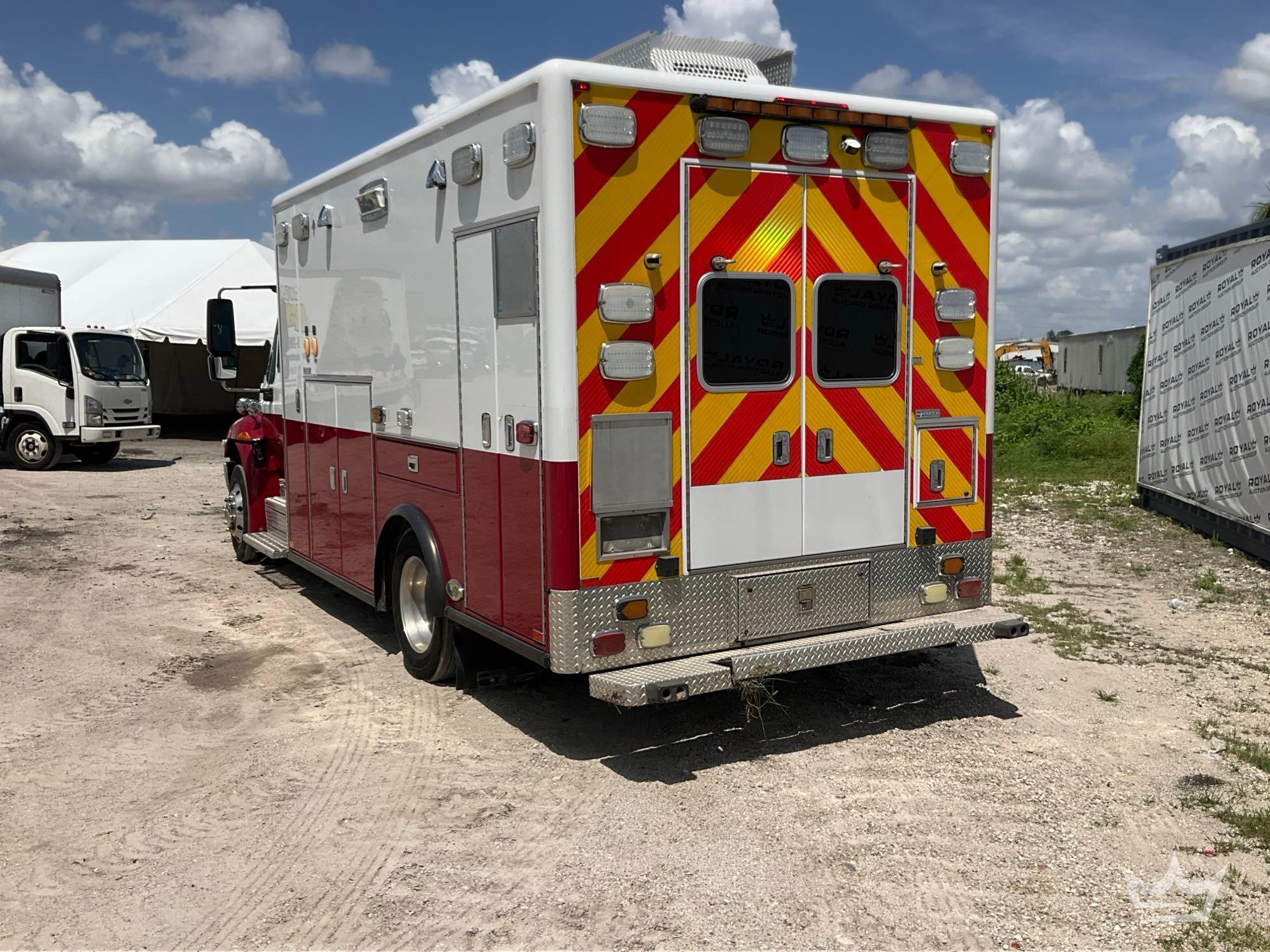 2011 International DURASTAR 4300