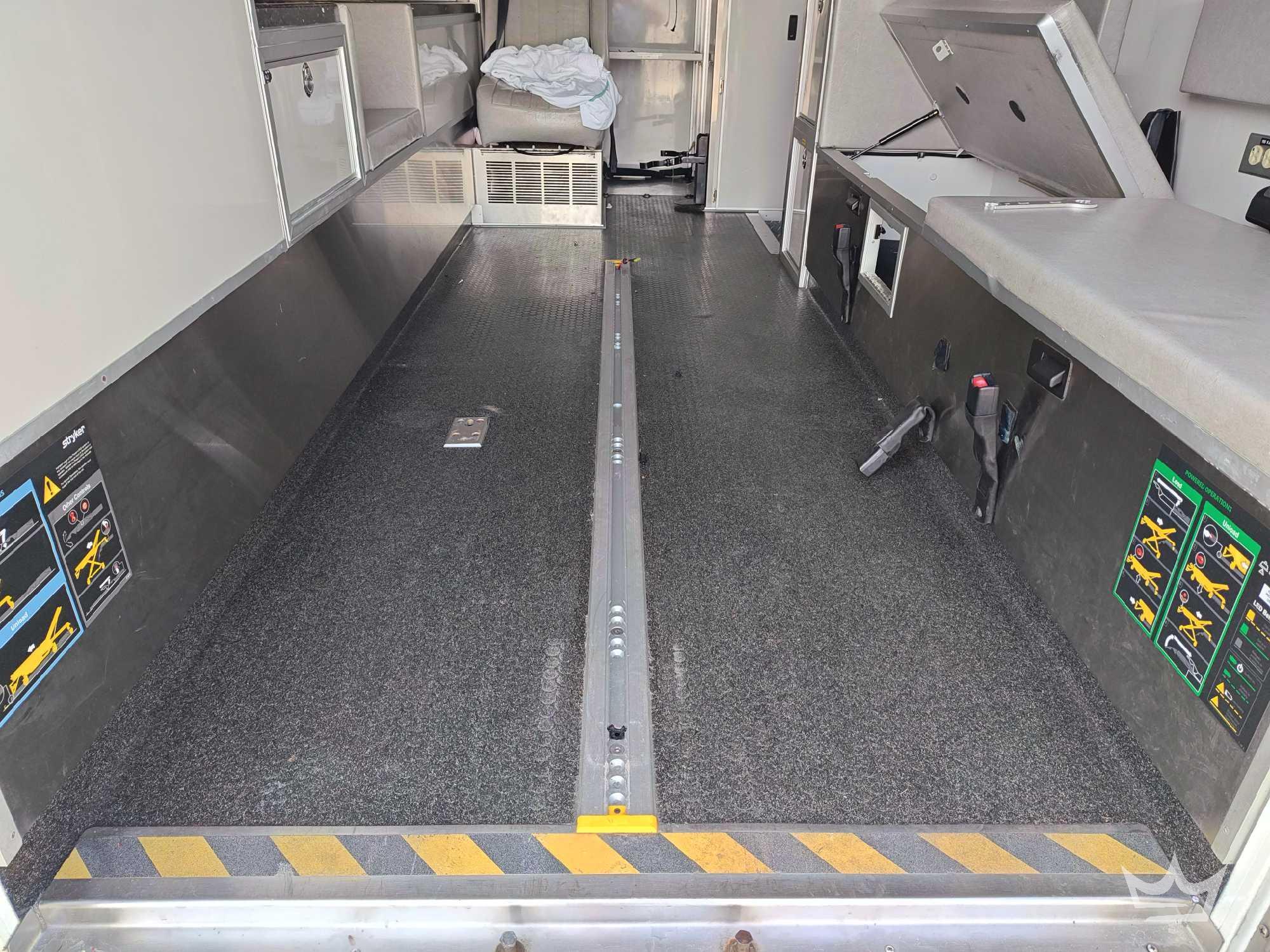 2011 International DURASTAR 4300