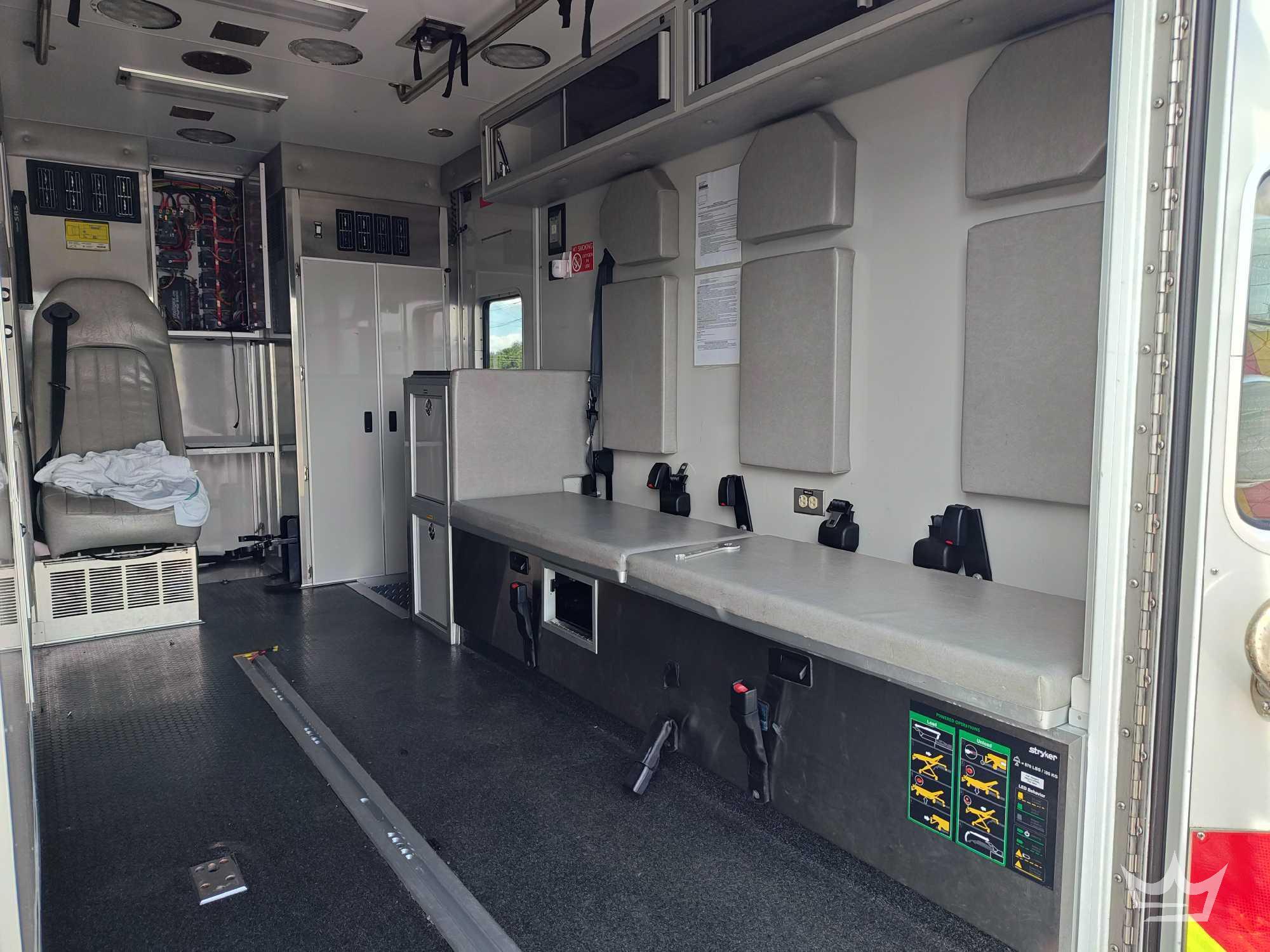 2011 International DURASTAR 4300
