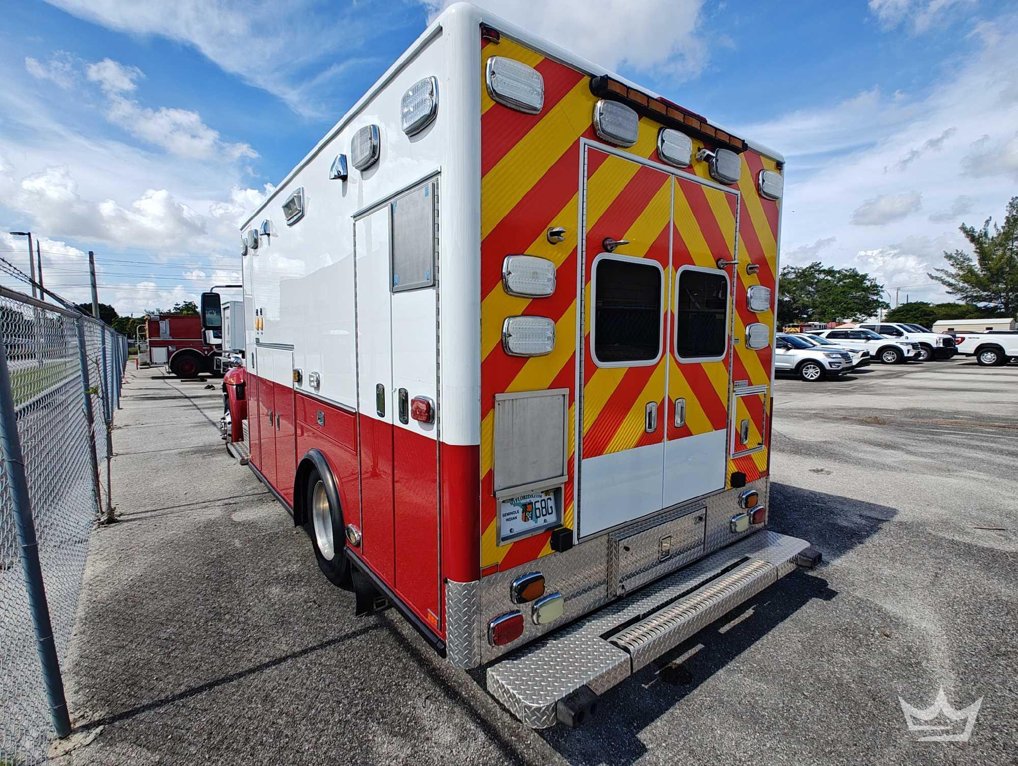 2011 International DURASTAR 4300