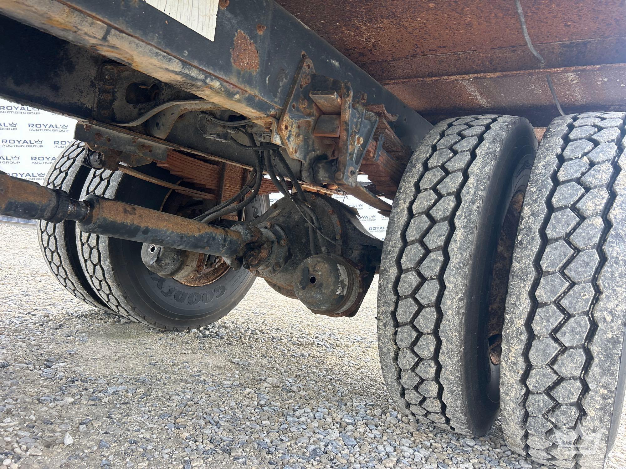 2001 International 4800