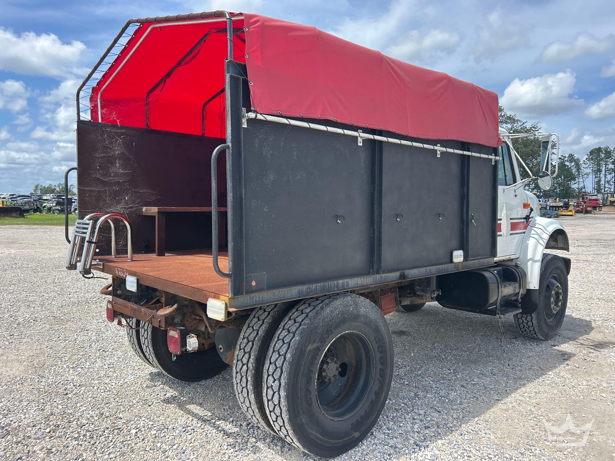 2001 International 4800