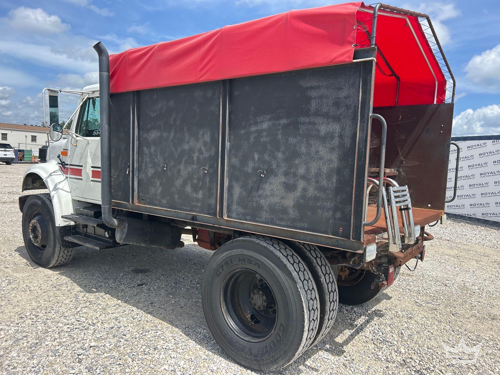 2001 International 4800