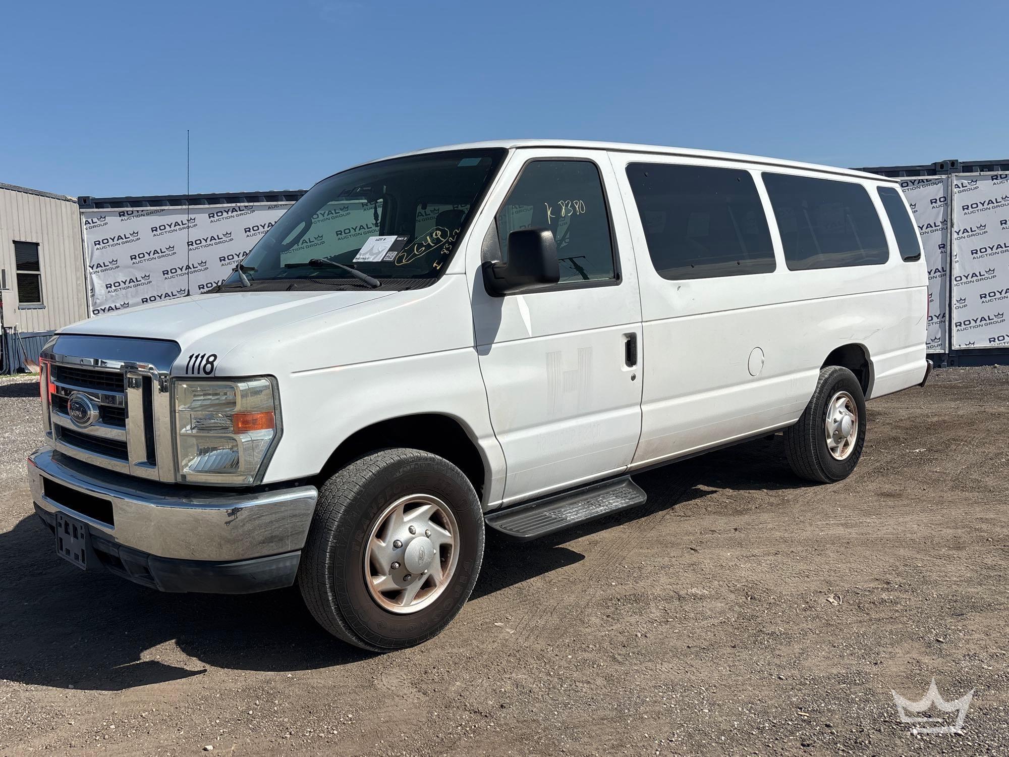 2013 Ford E-350