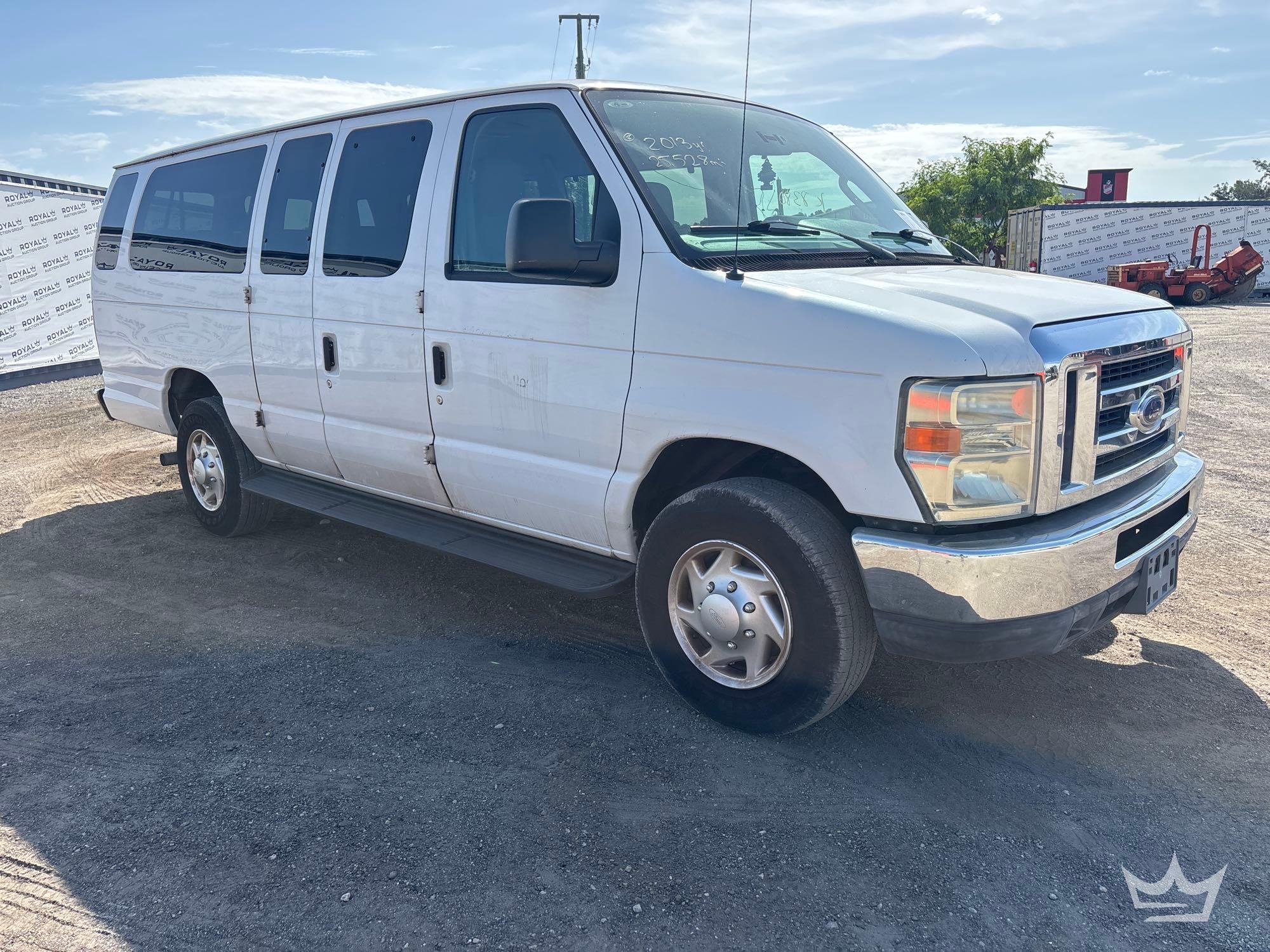 2013 Ford E-350