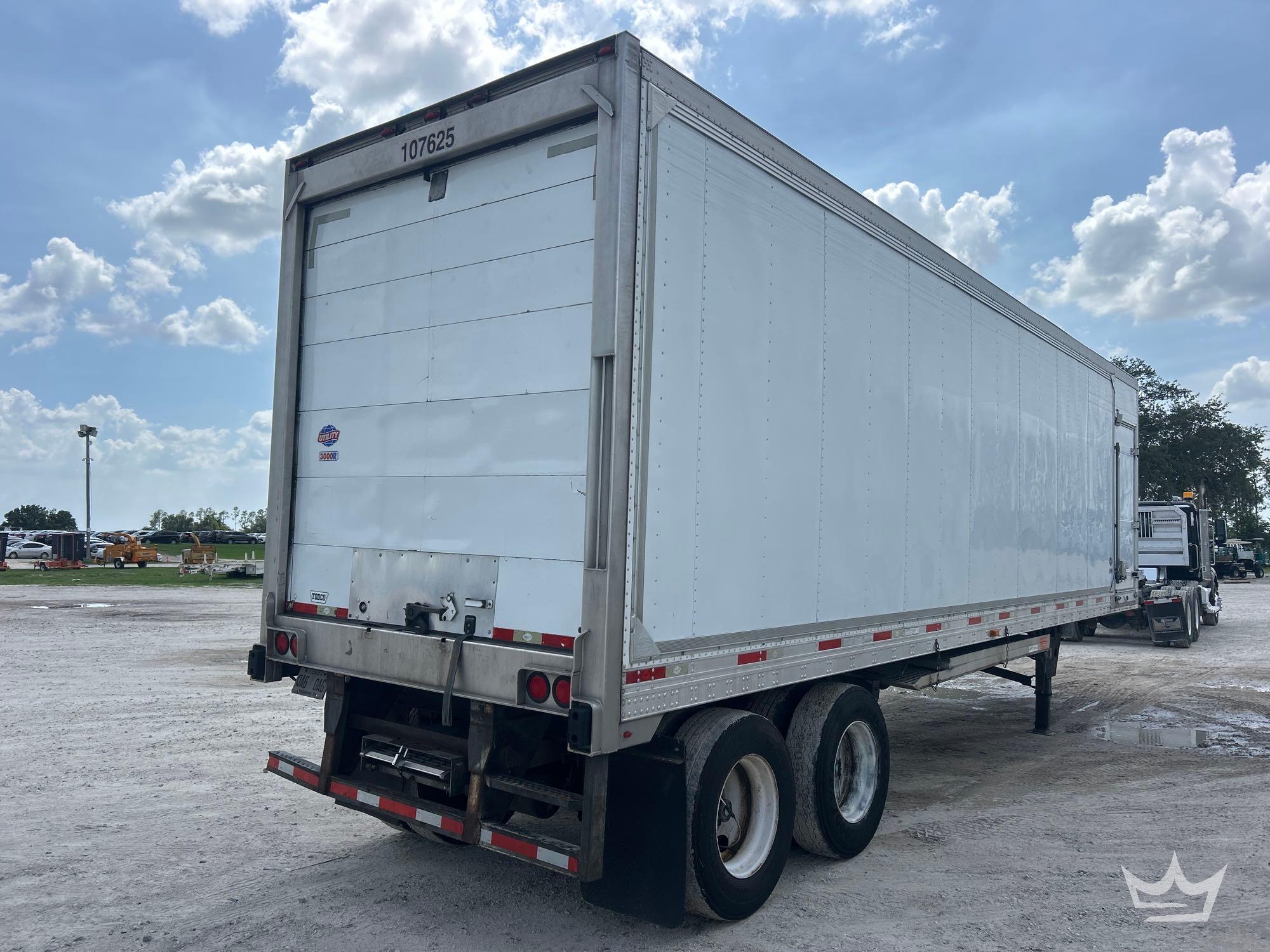 2015 Utility 3000R