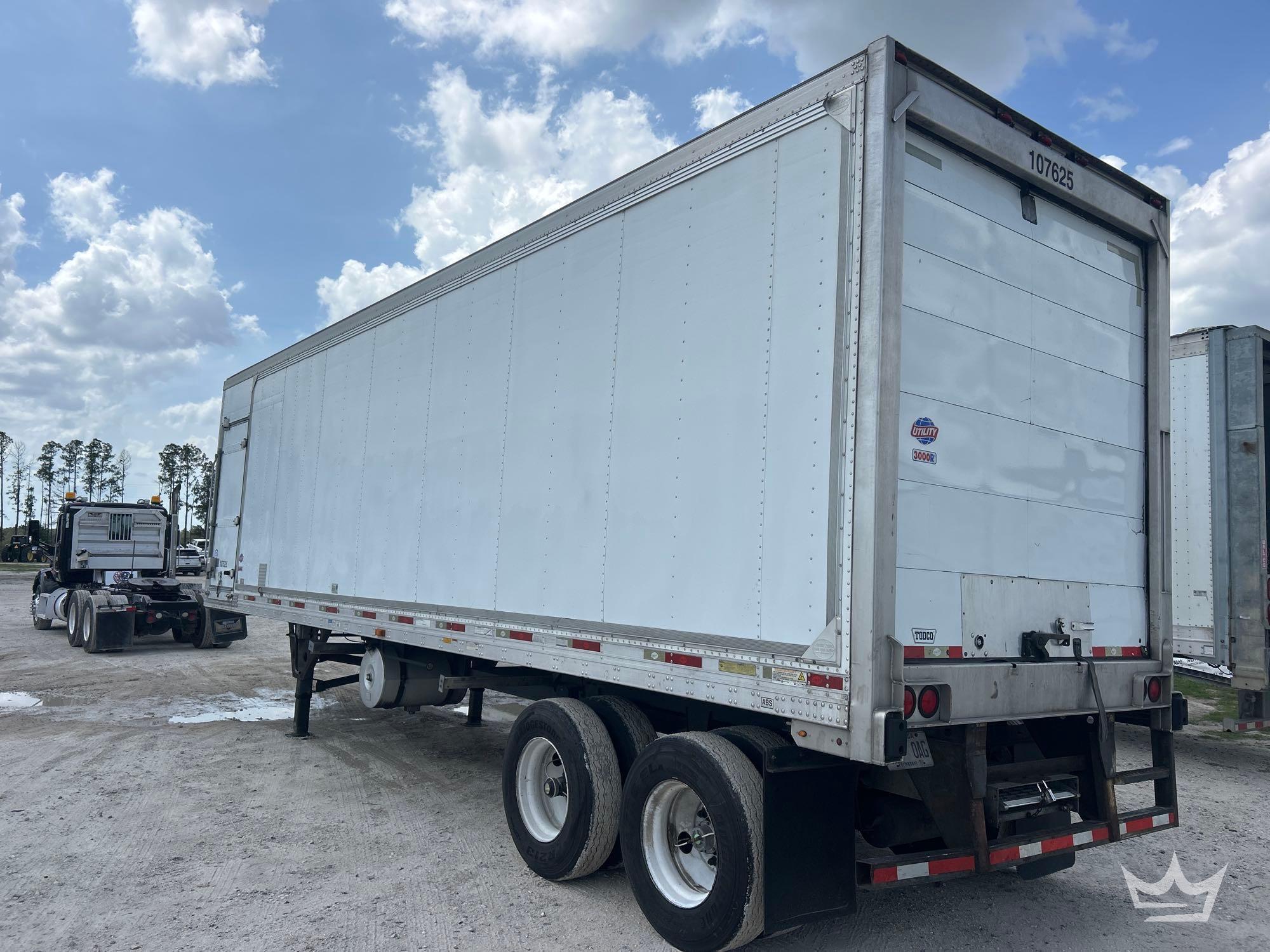 2015 Utility 3000R