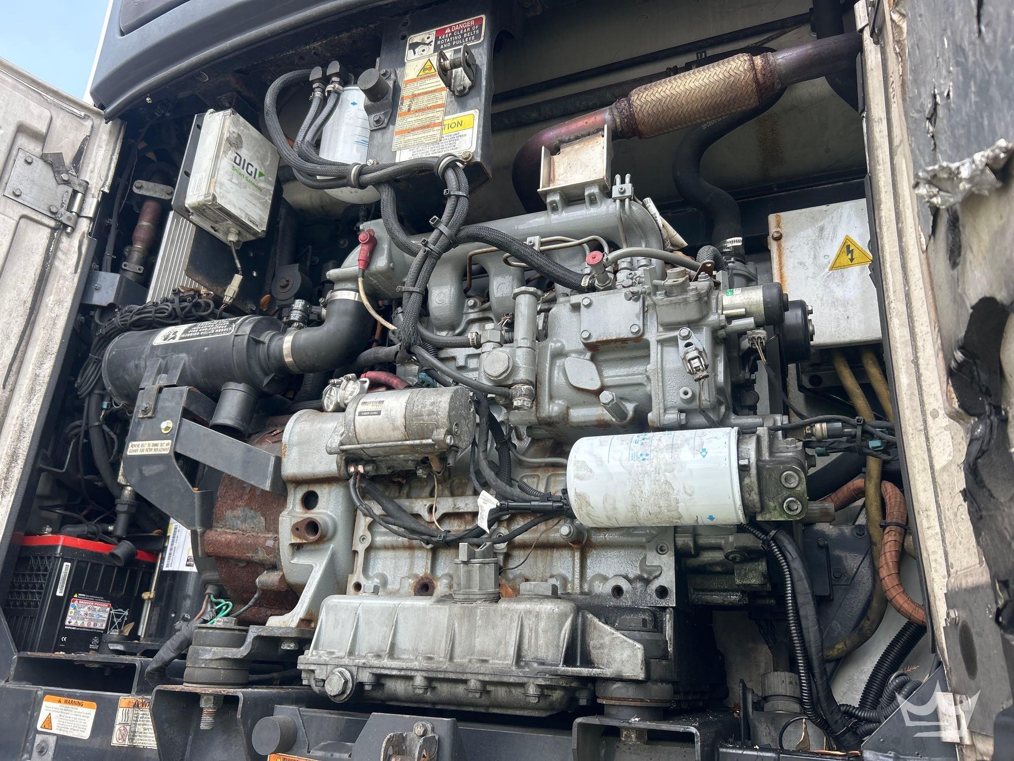 2015 Utility 3000R