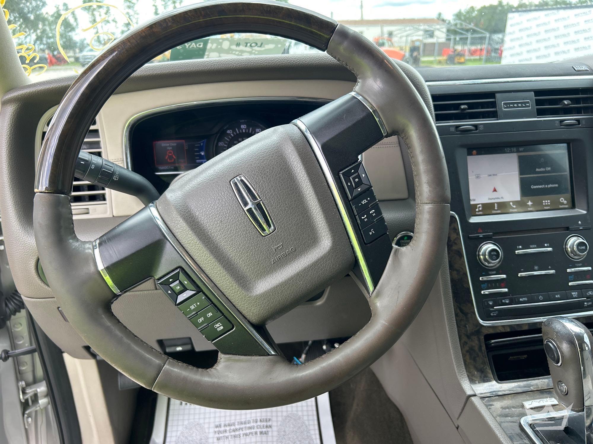 2016 Lincoln NAVIGATOR