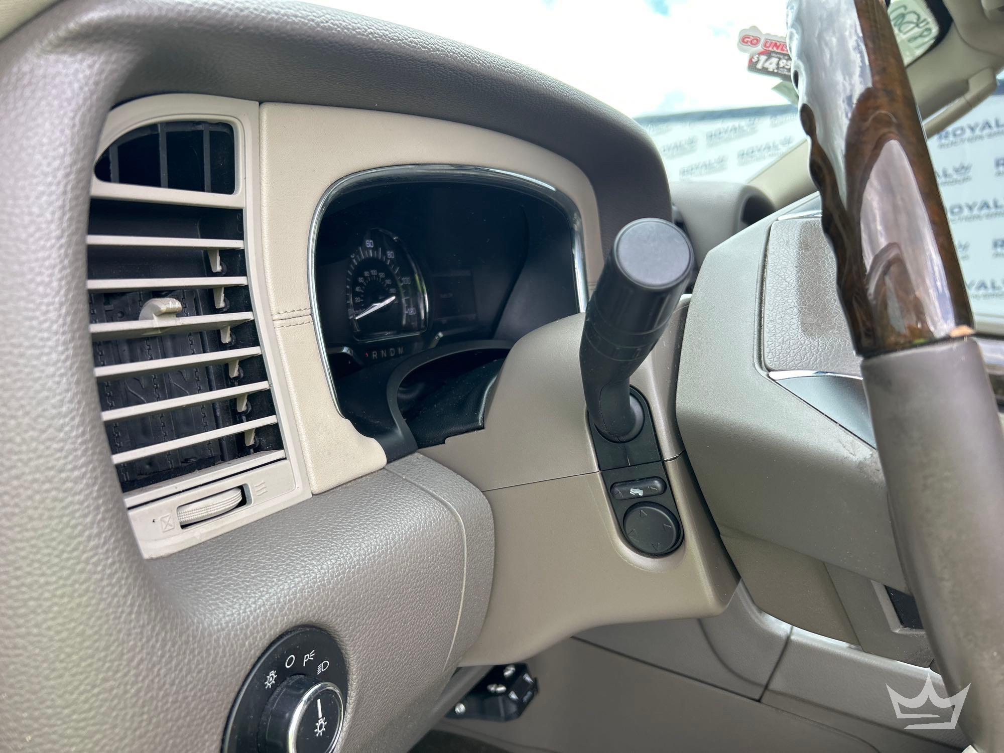 2016 Lincoln NAVIGATOR