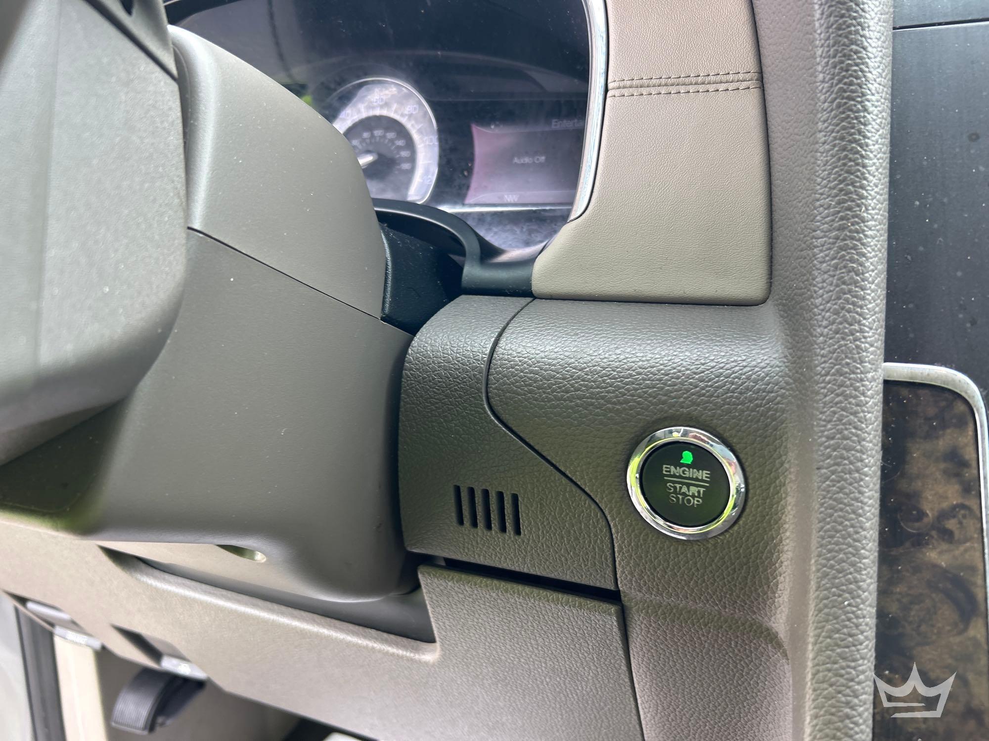 2016 Lincoln NAVIGATOR