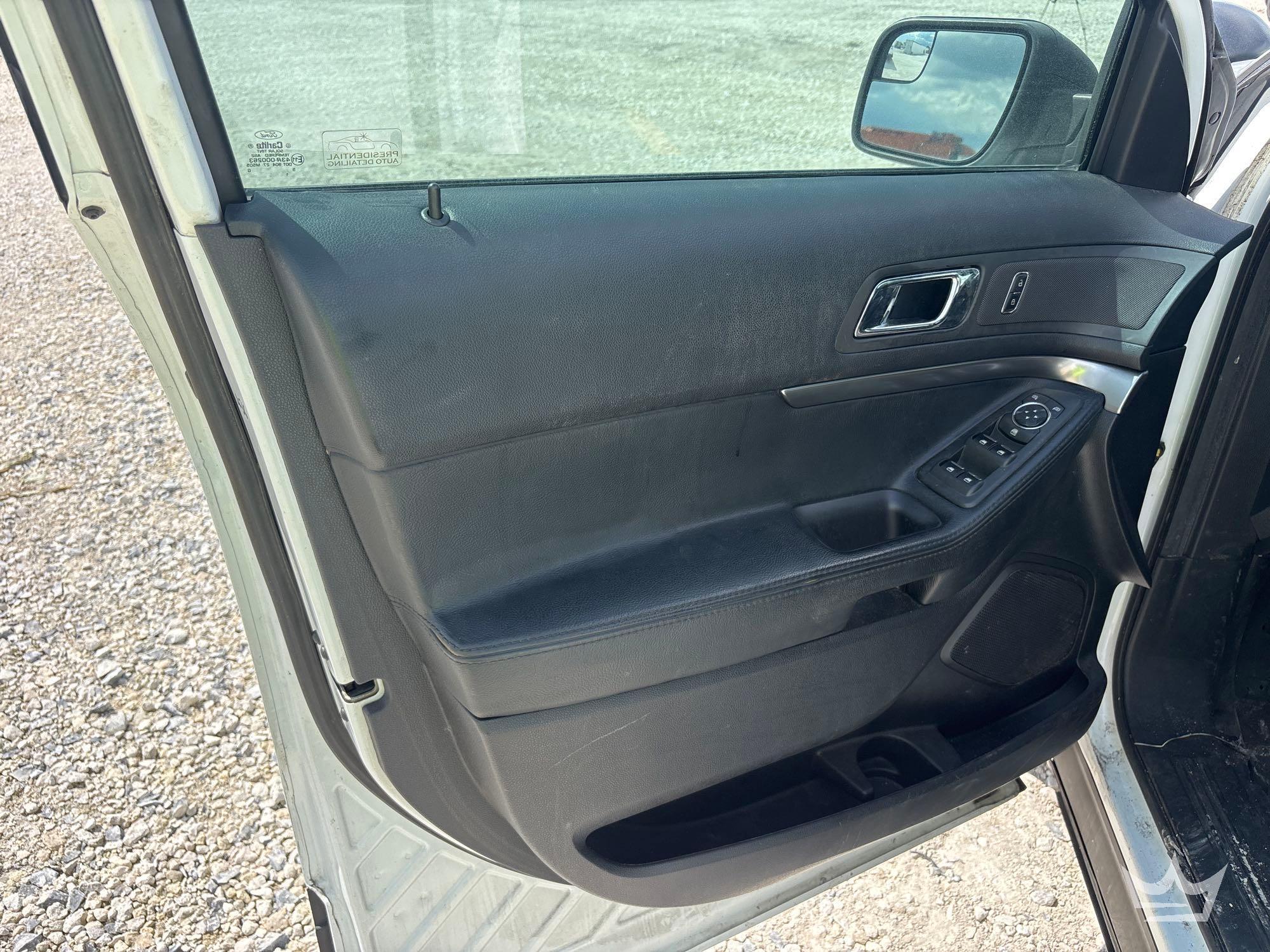 2016 Ford Explorer