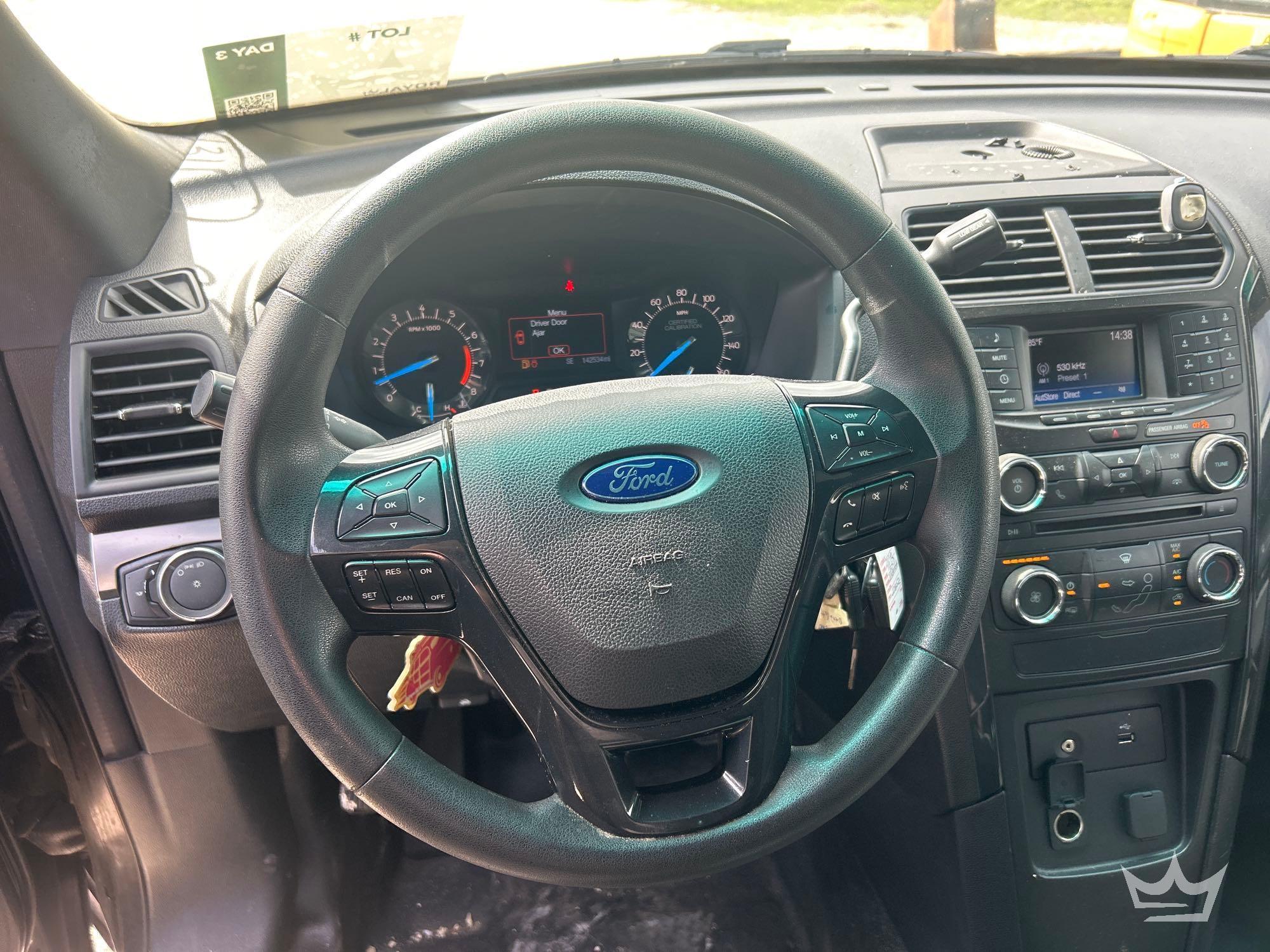 2016 Ford Explorer