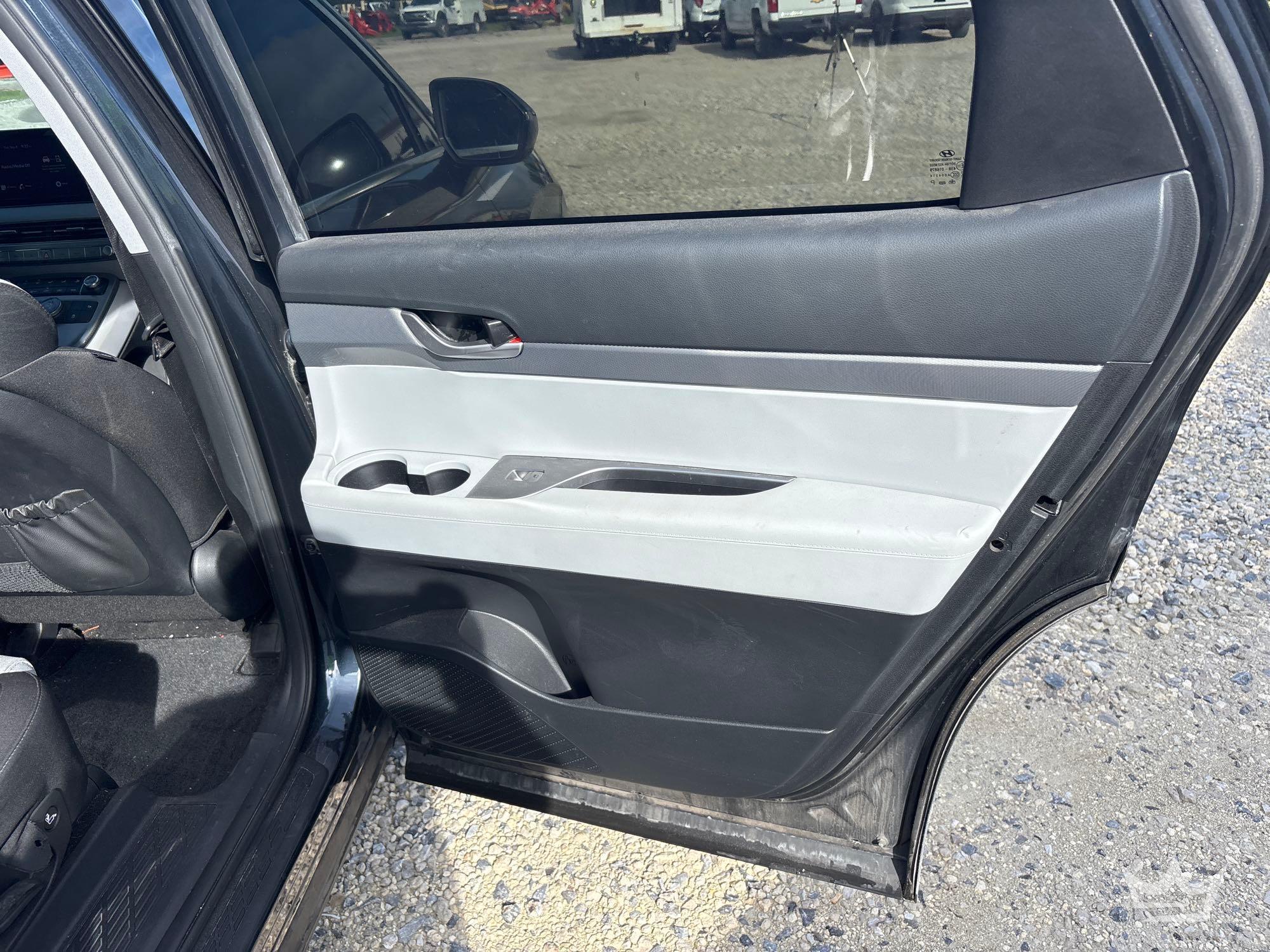 2022 Hyundai Royal