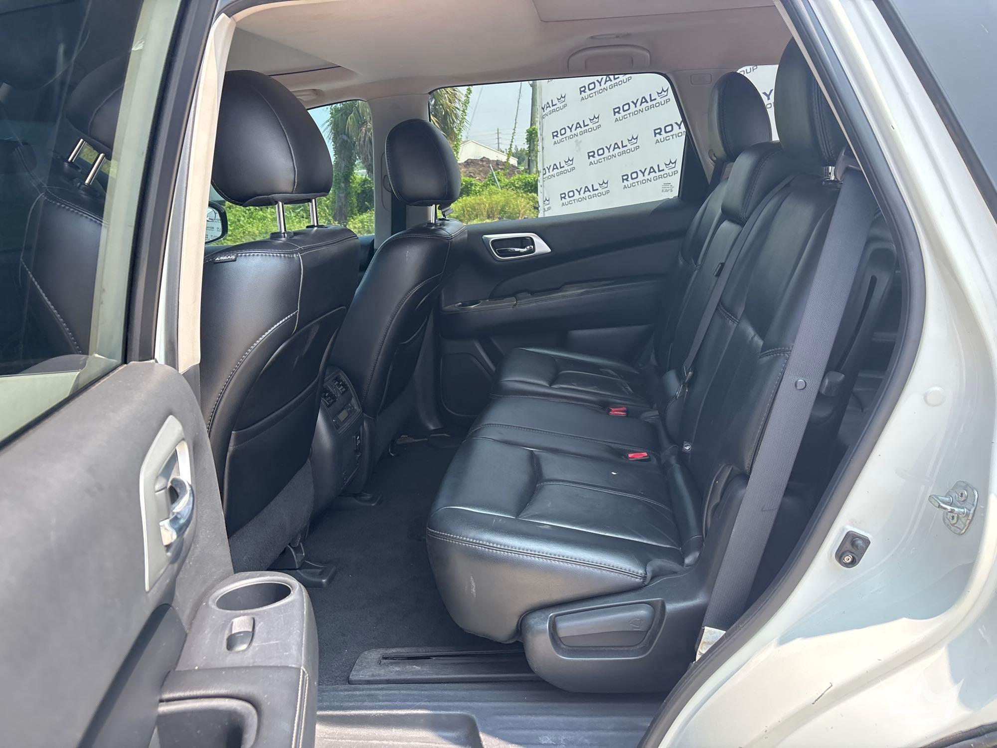 2015 Nissan PATHFINDER