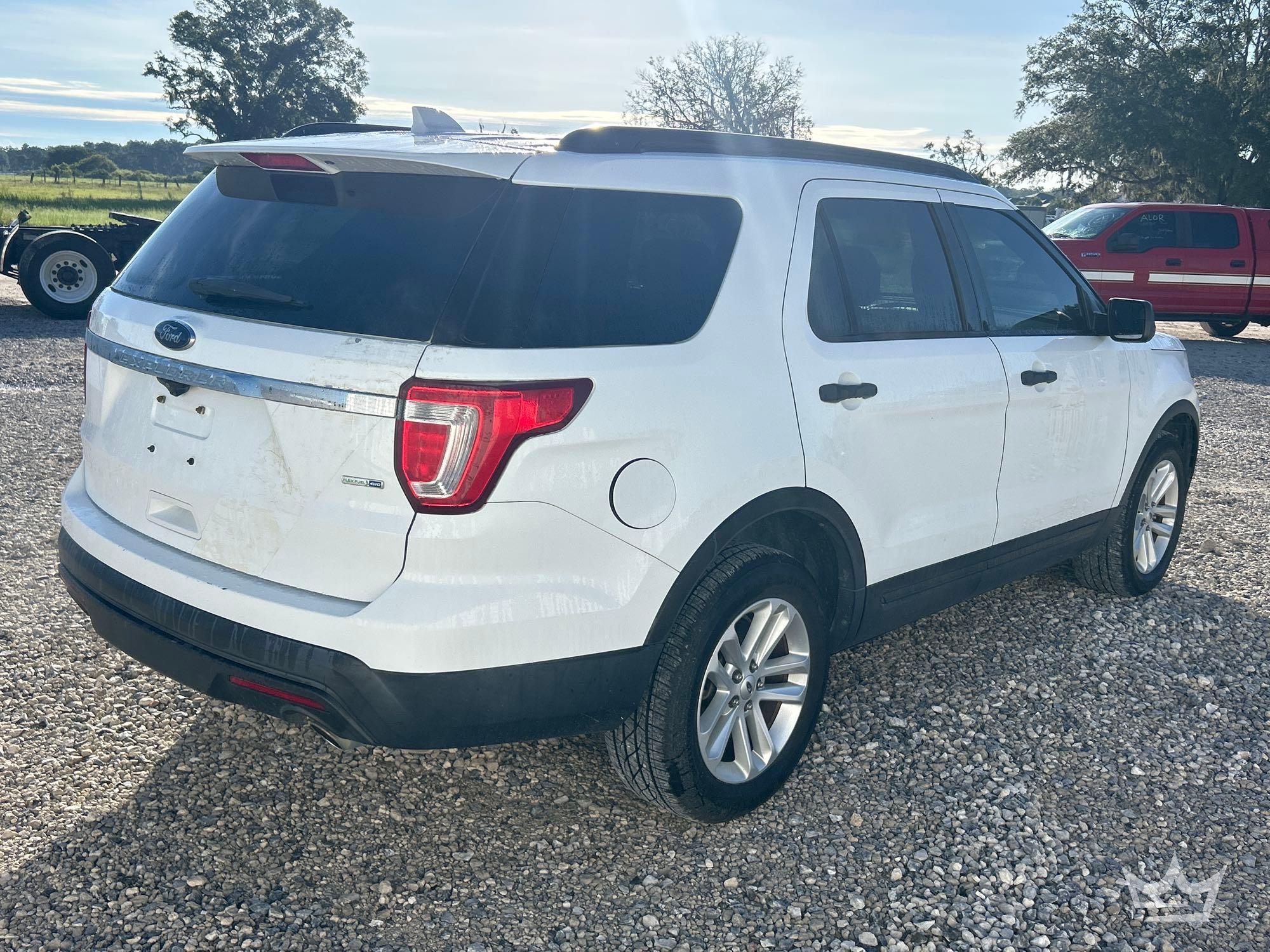 2016 Ford Explorer