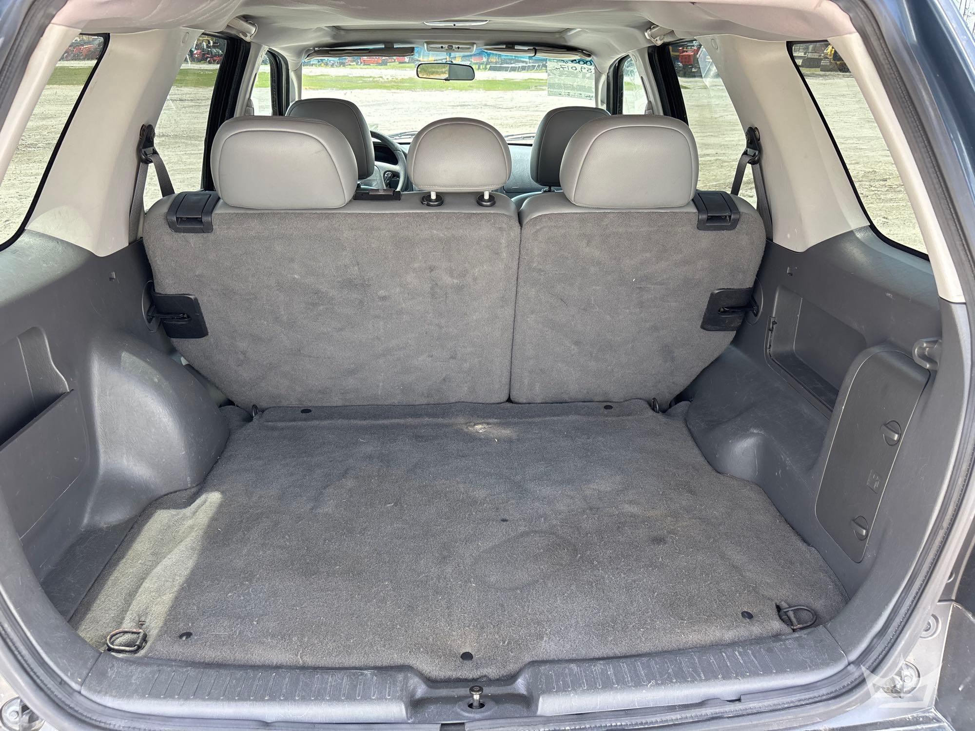 2005 Ford Escape
