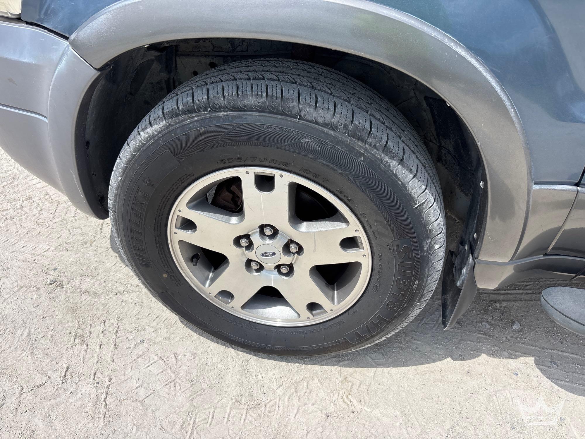 2005 Ford Escape