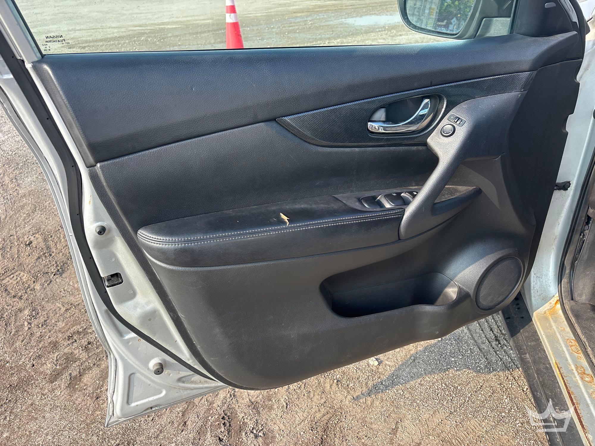 2015 Nissan ROGUE
