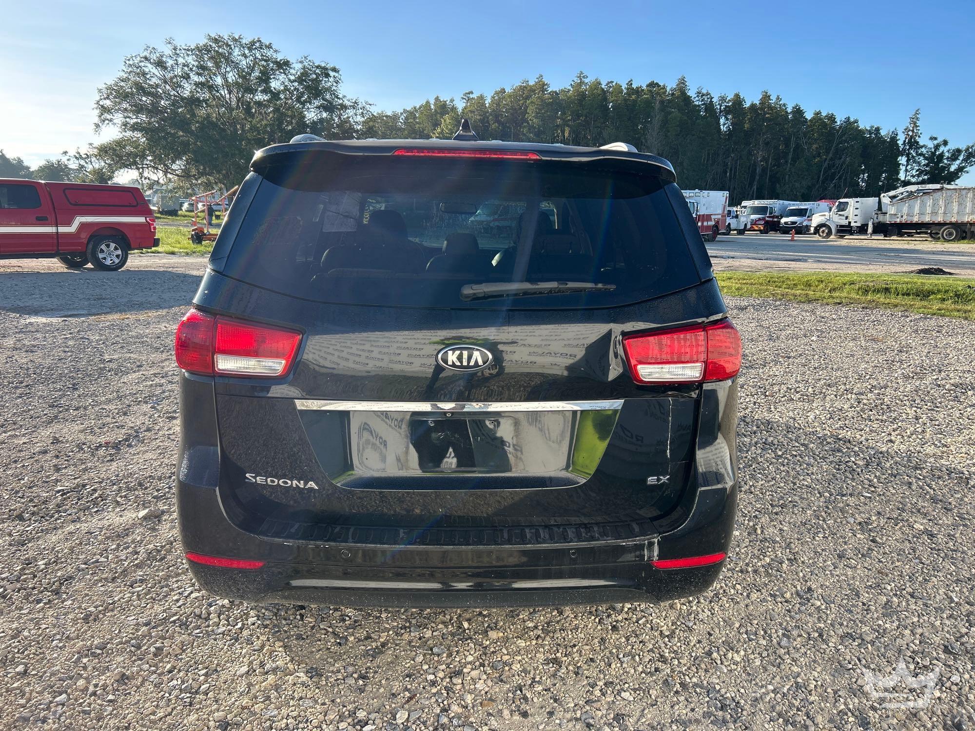 2015 Kia Sedona