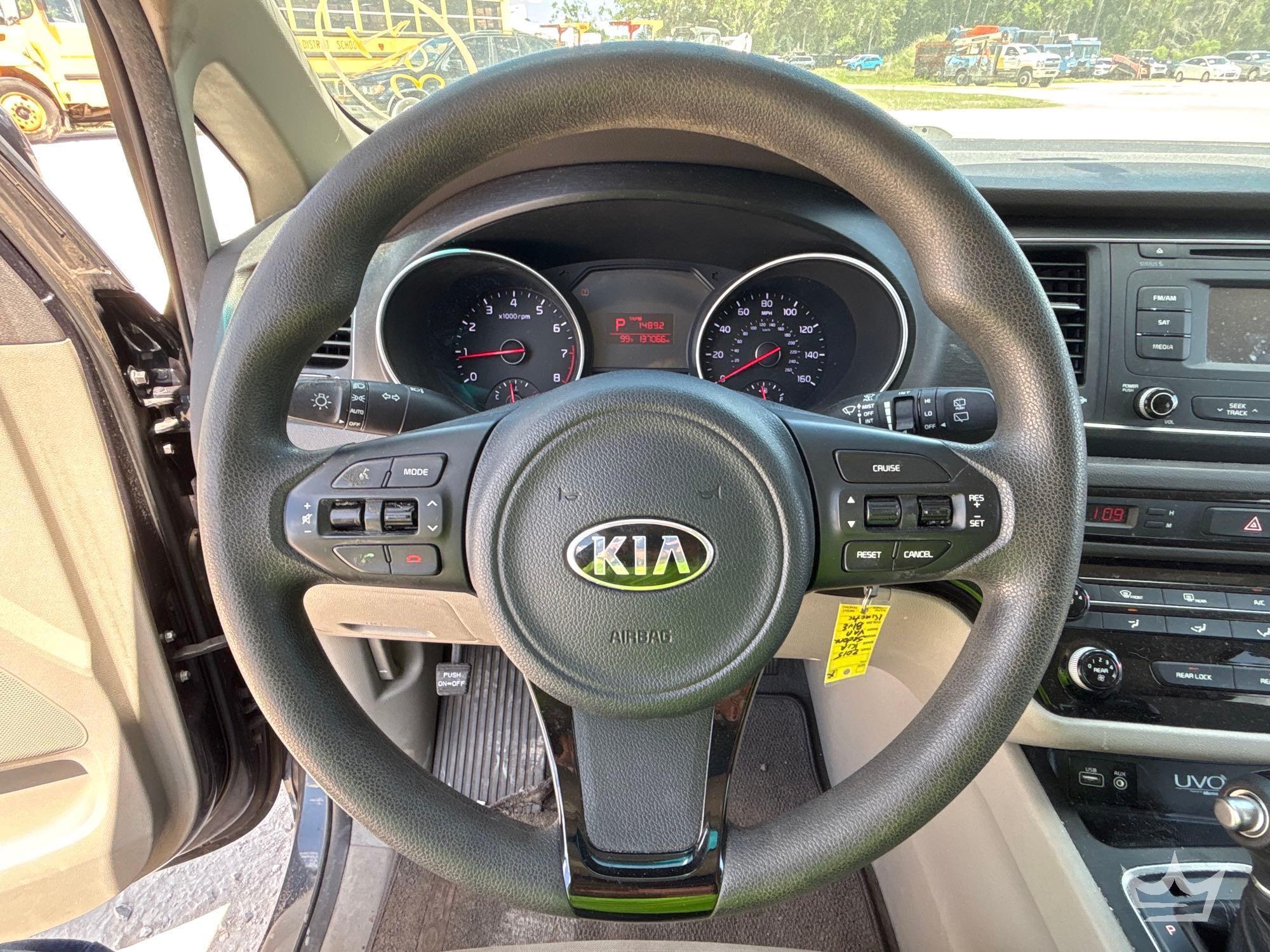 2015 Kia Sedona