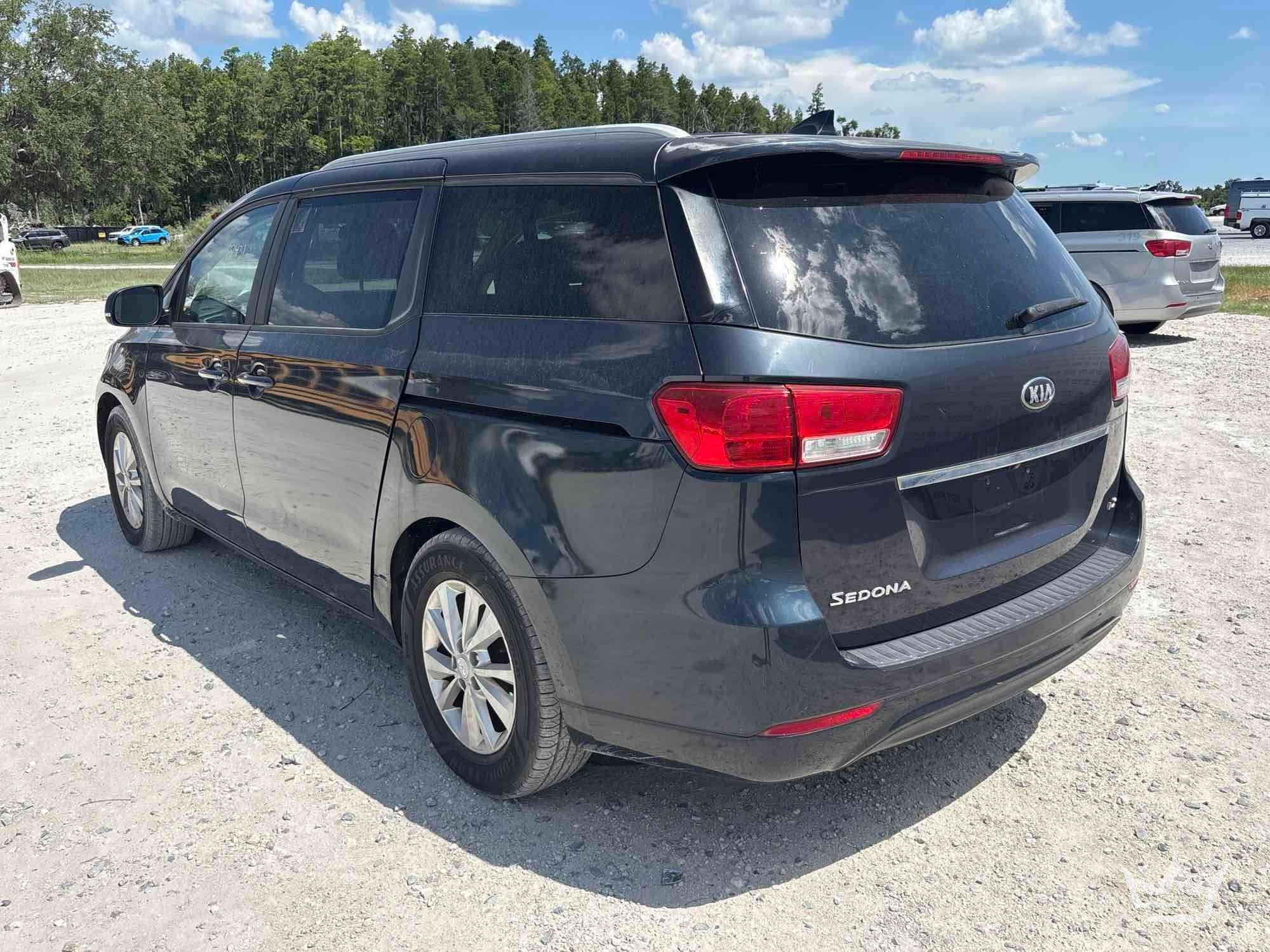 2015 Kia Sedona