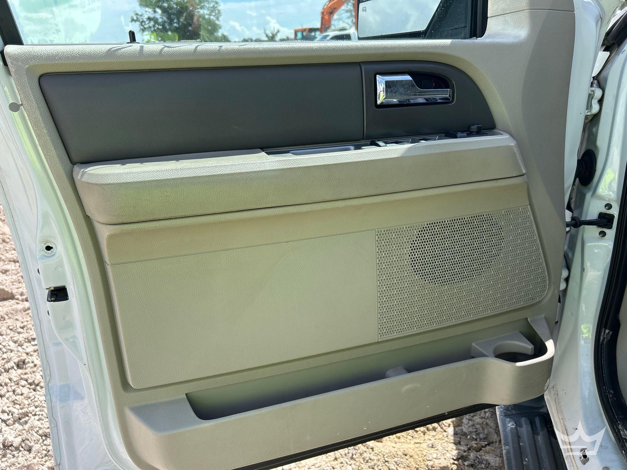 2012 Ford EXPEDITION