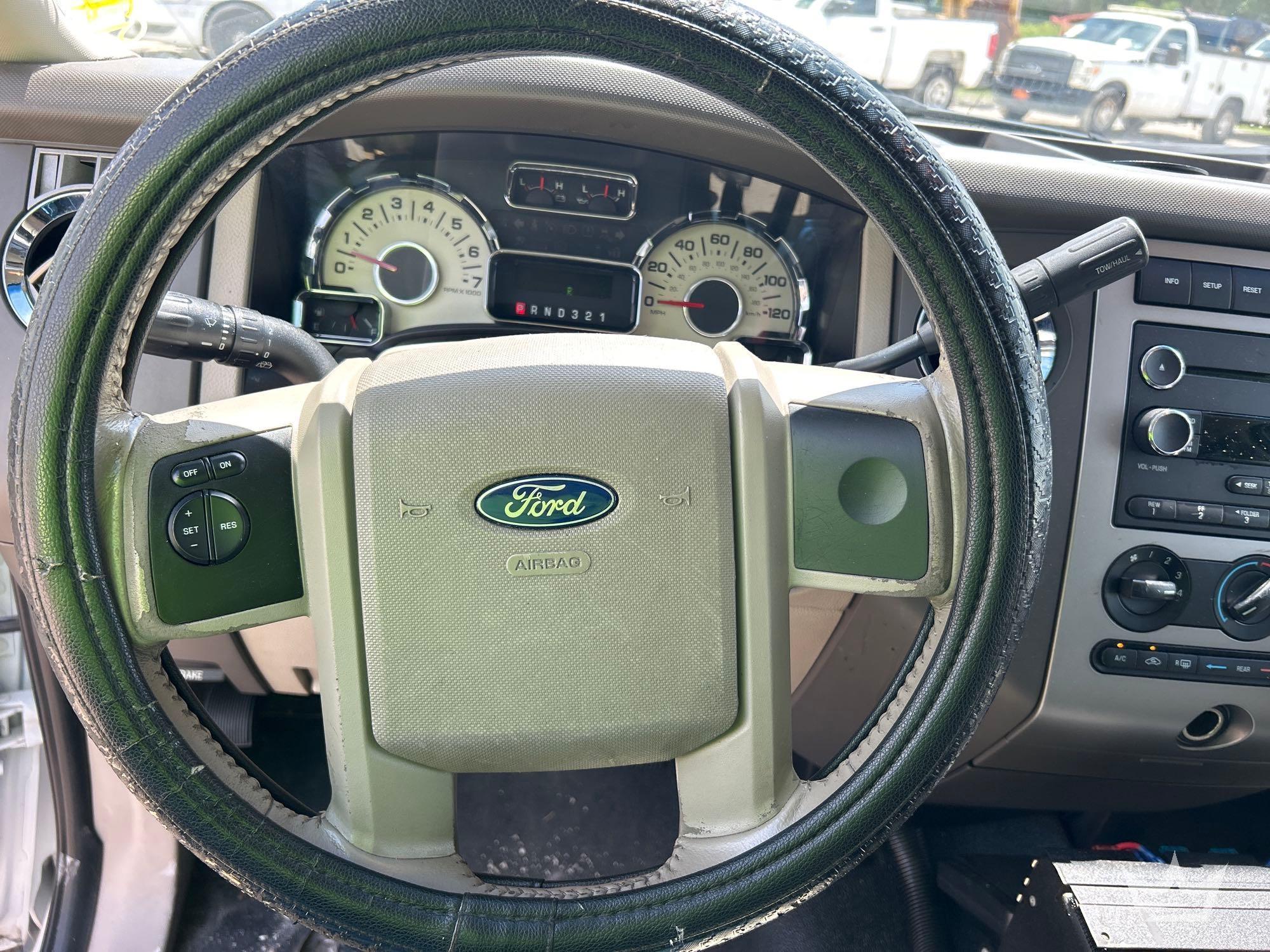 2012 Ford EXPEDITION