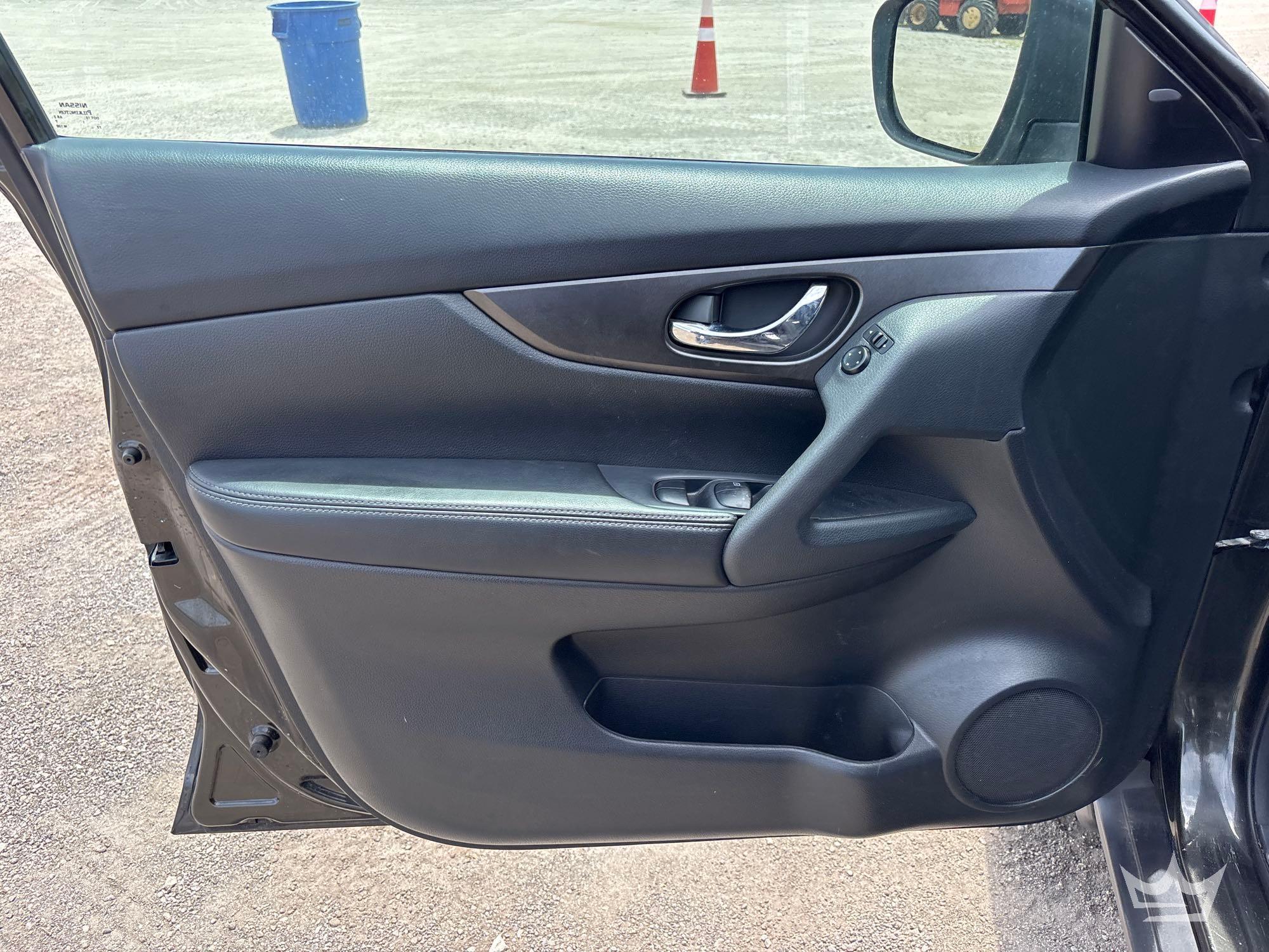 2015 Nissan ROGUE