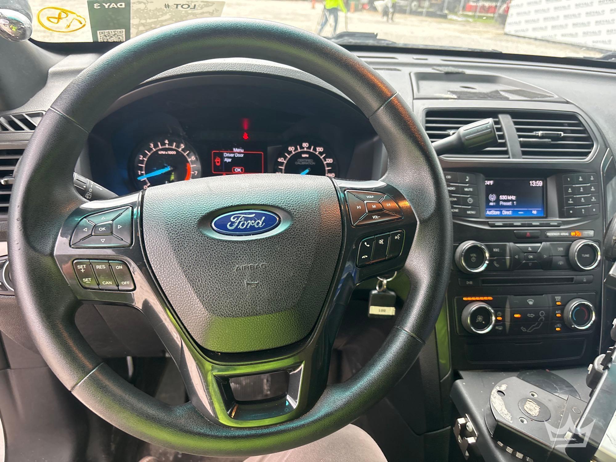 2016 Ford Explorer