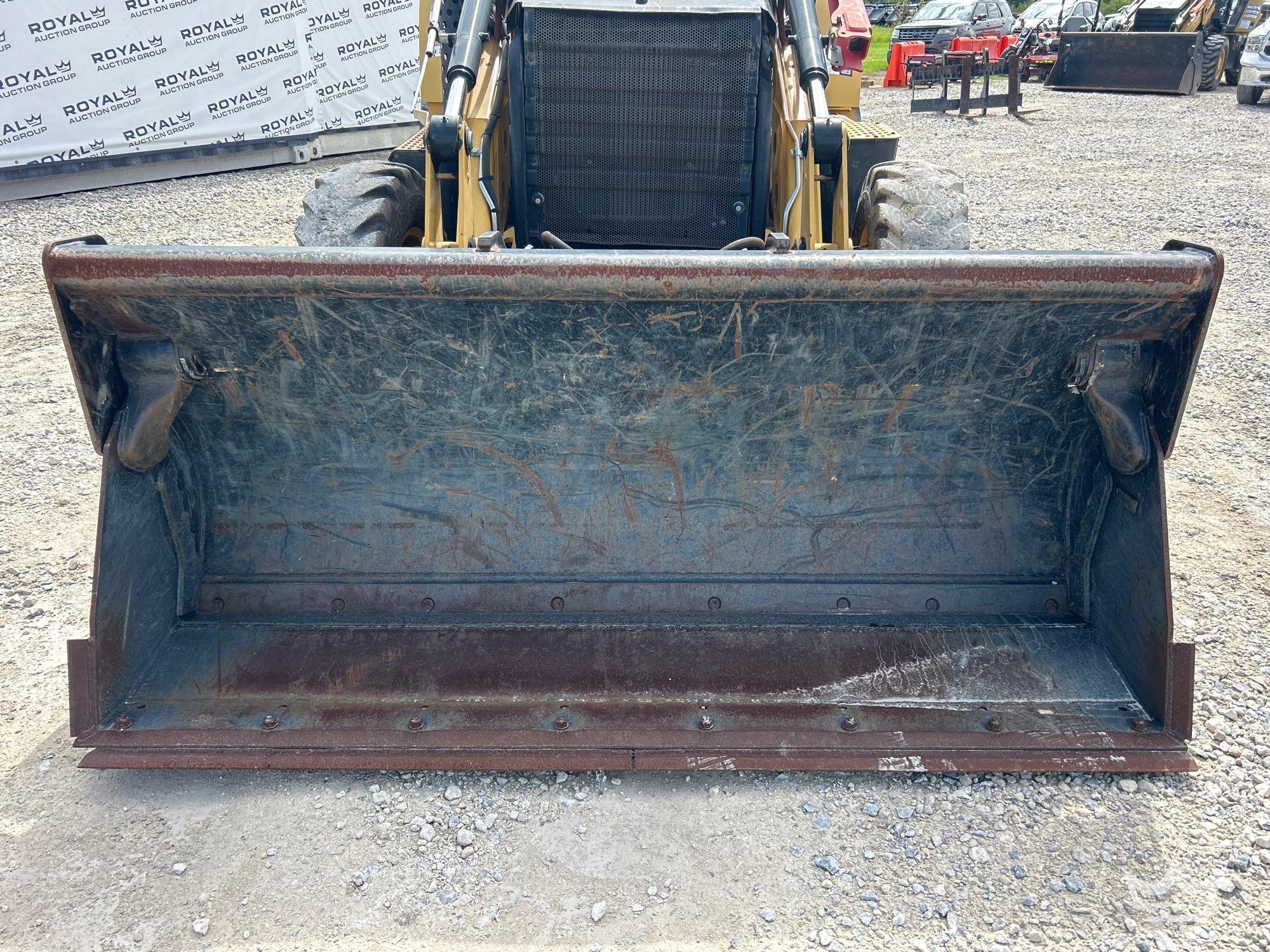 2017 Caterpillar 420F2 IT