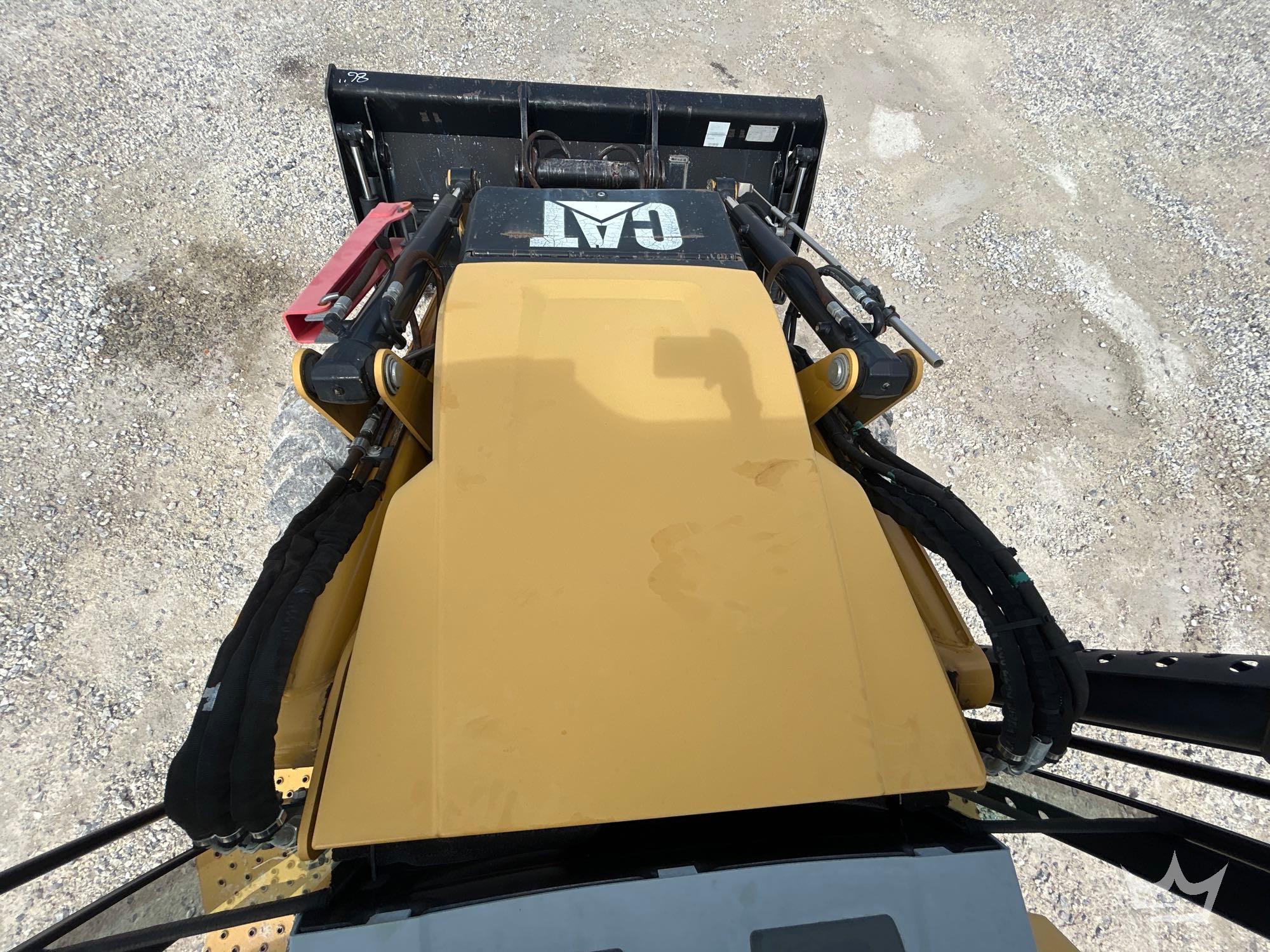 2017 Caterpillar 420F2 IT