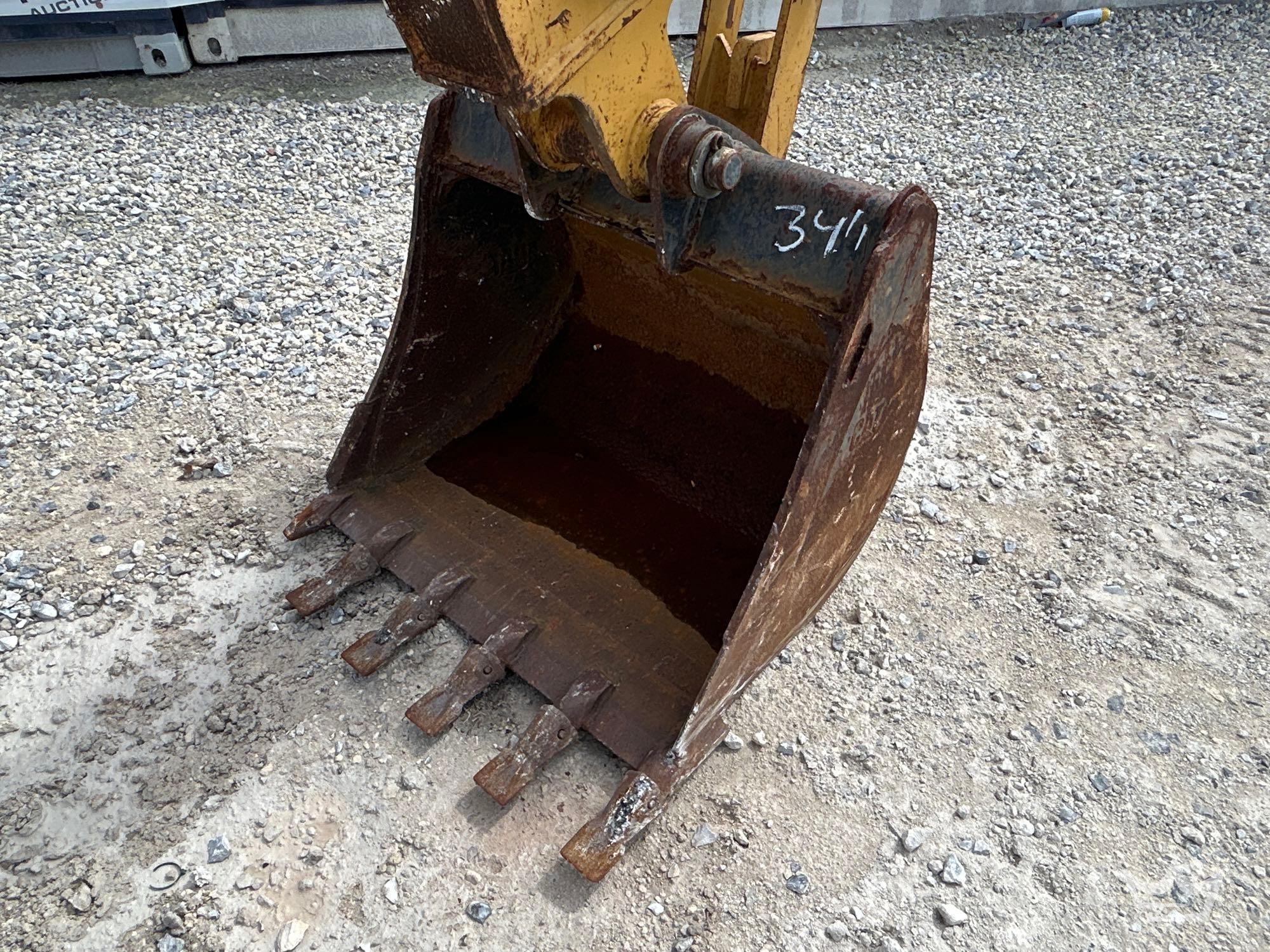 2017 Caterpillar 420F2 IT